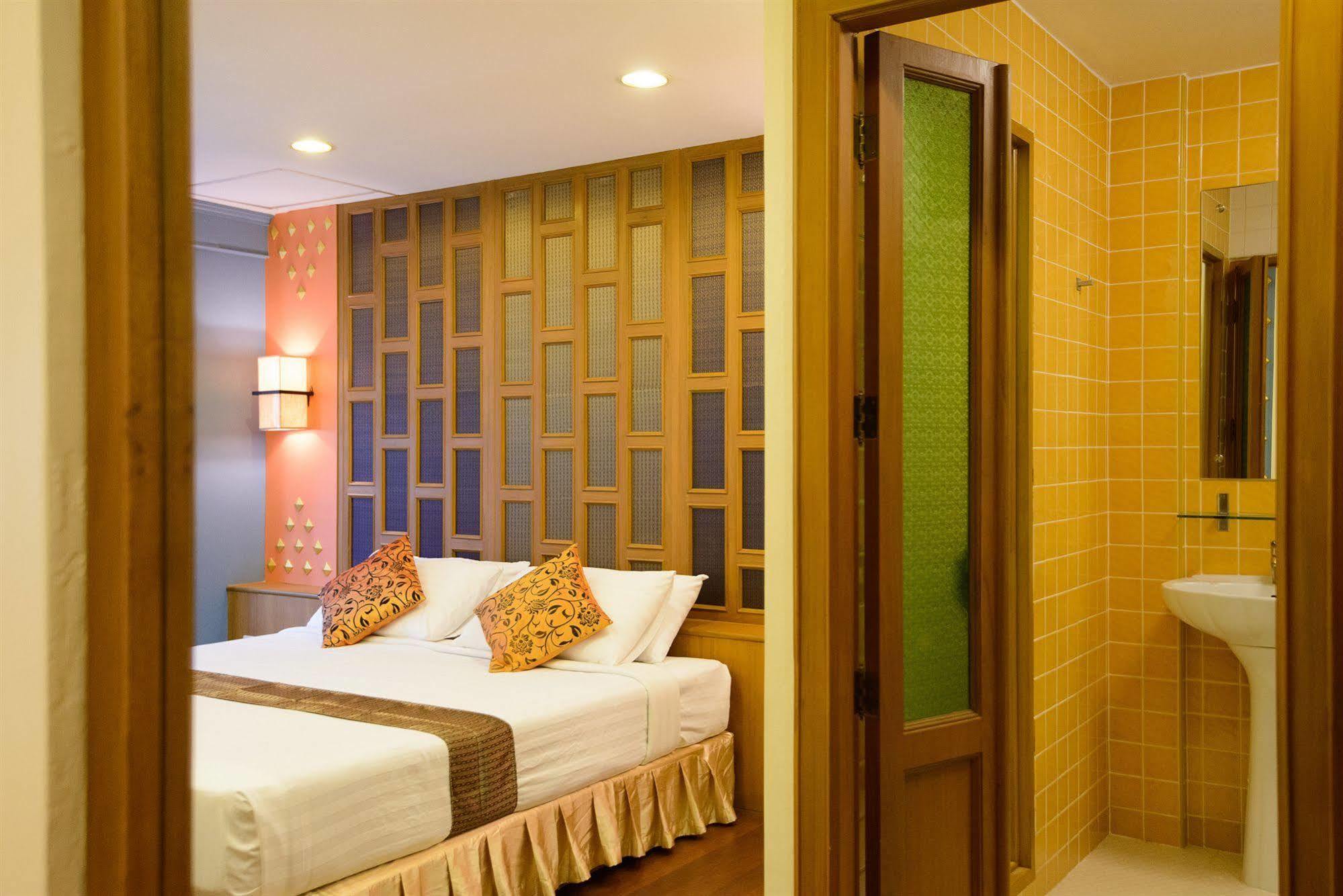 Golden House 3* Bangkok