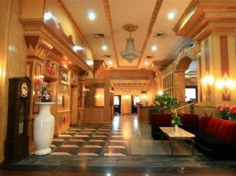 13 Coins Airport Ngam Wong Wan - Domestic 3*