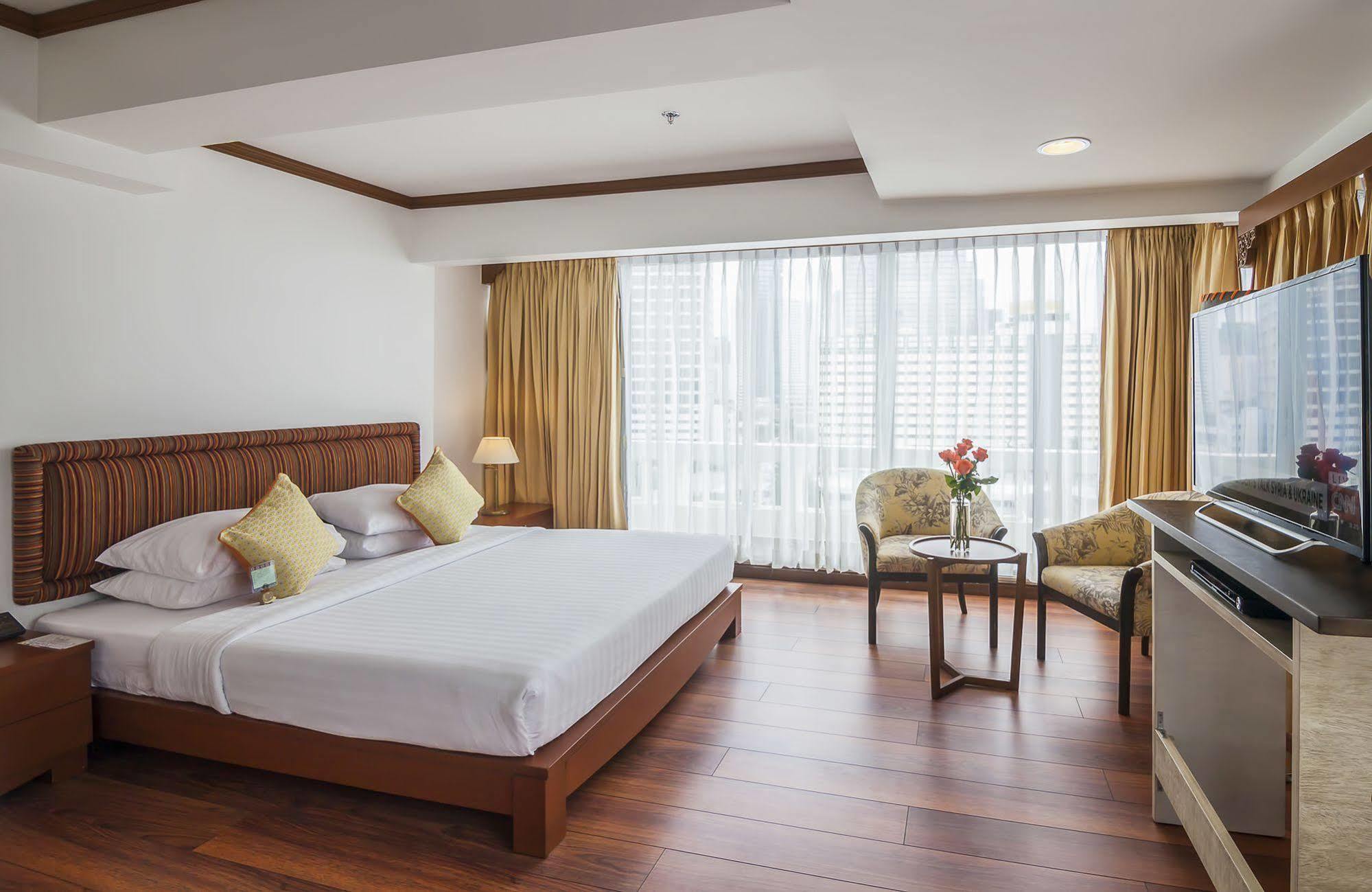 Hotel Silom 3*