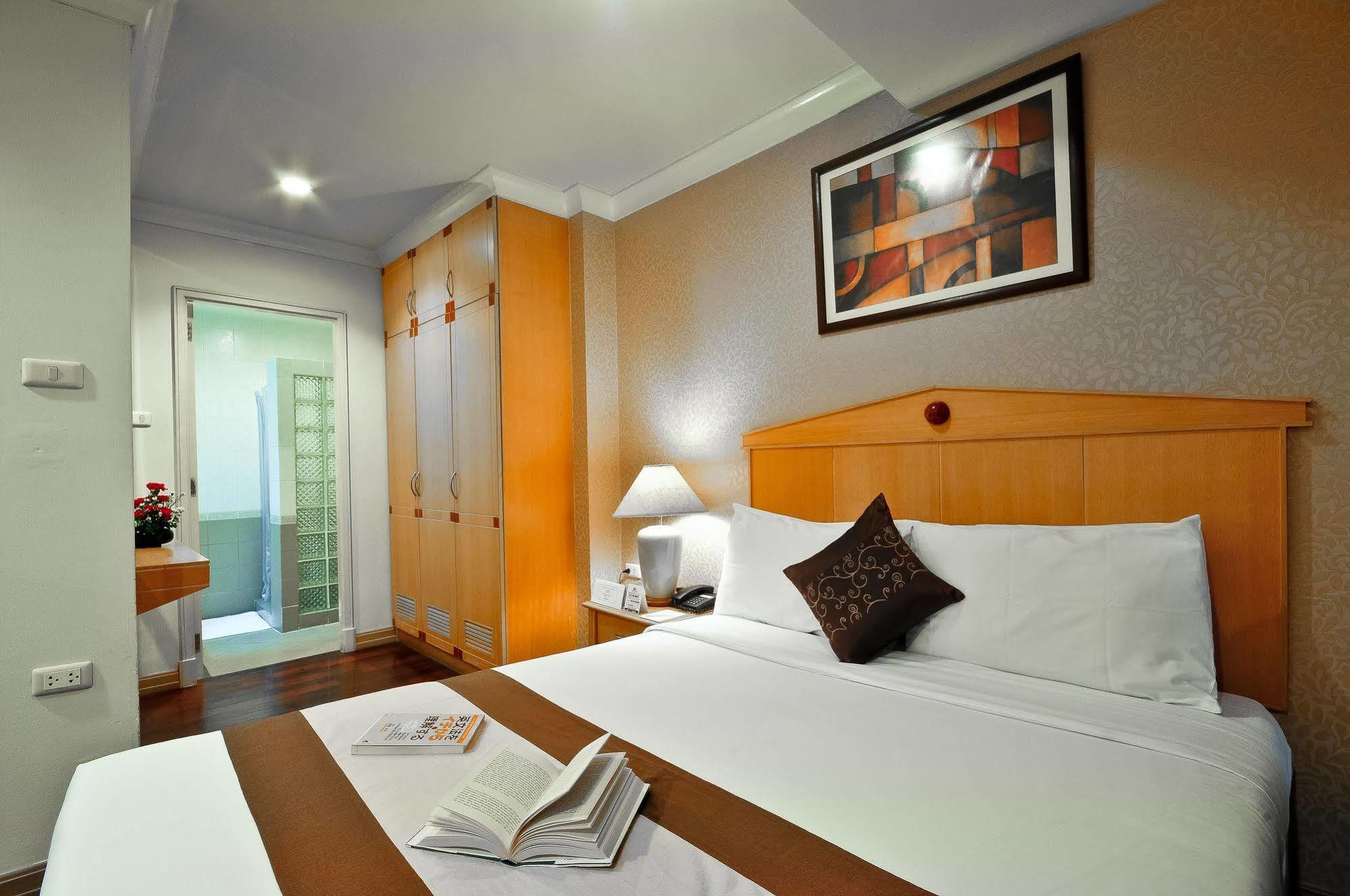 Admiral Hotel 4*