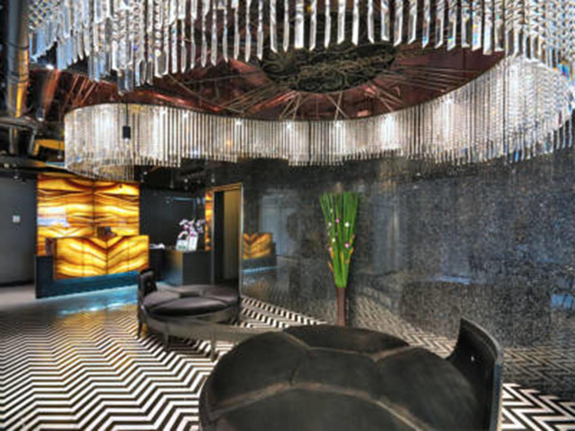 Aspira Skyy Sukhumvit 1 4* Bangkok