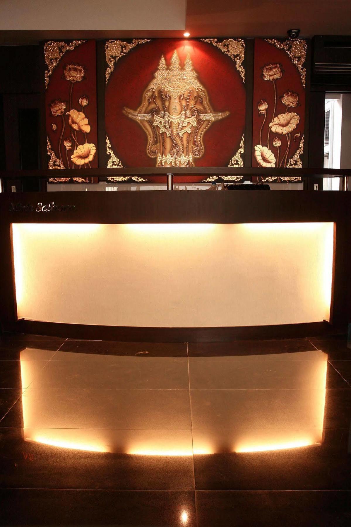 Mirth Sathorn 3* Bangkok
