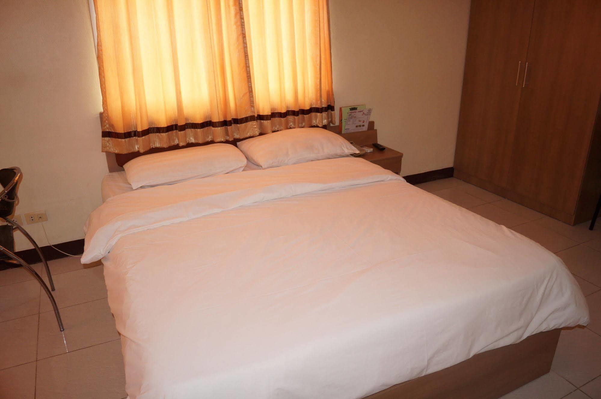 Inn Zen Rooms Ramkhamhaeng Mansion 3*