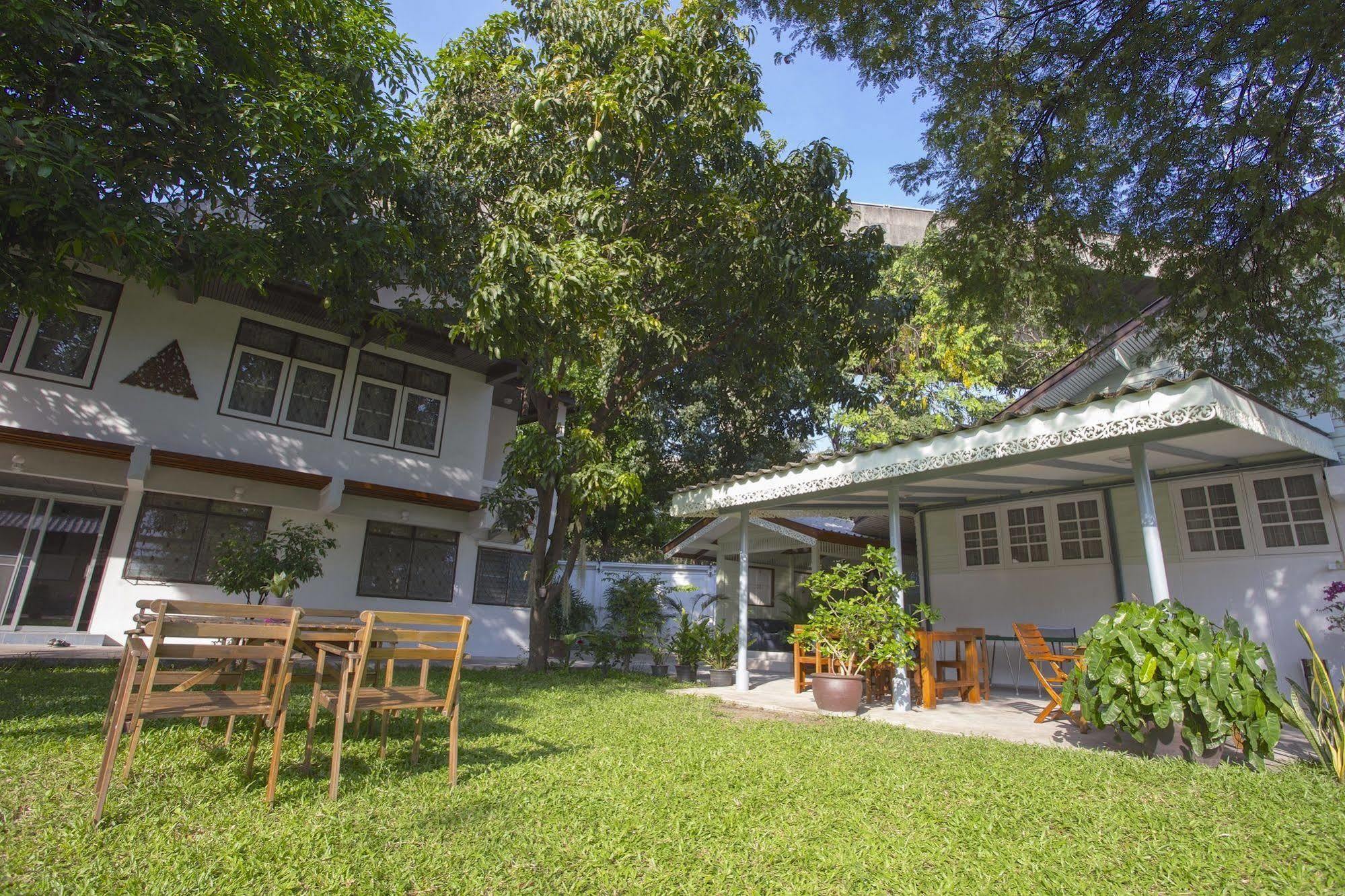 The Bangkokians City Garden Hotel
