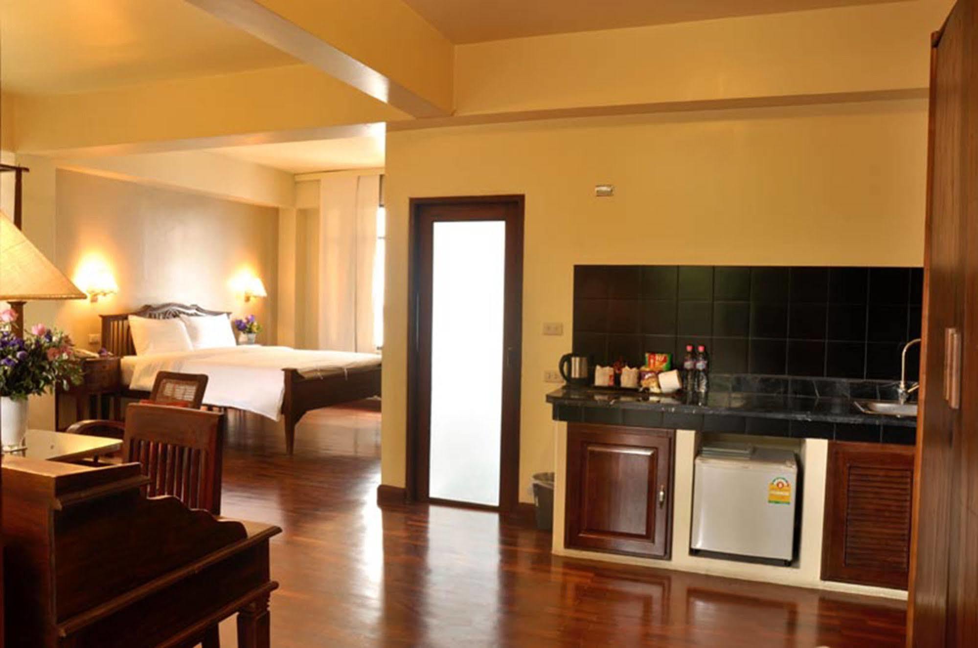 Hotel Sourire At Rattanakosin Island 3*