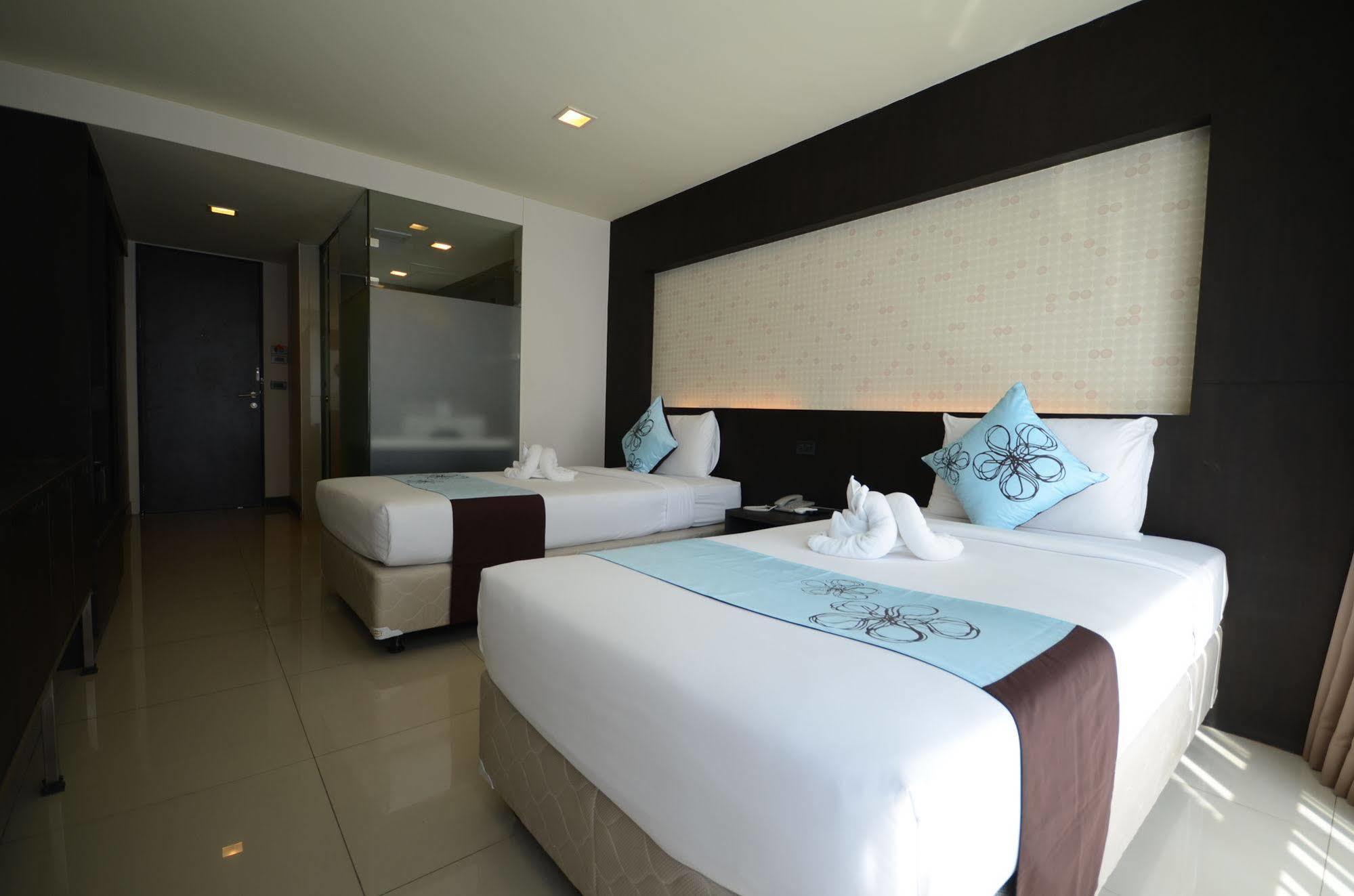 Solace At Srinakarin Hotel Bangkok