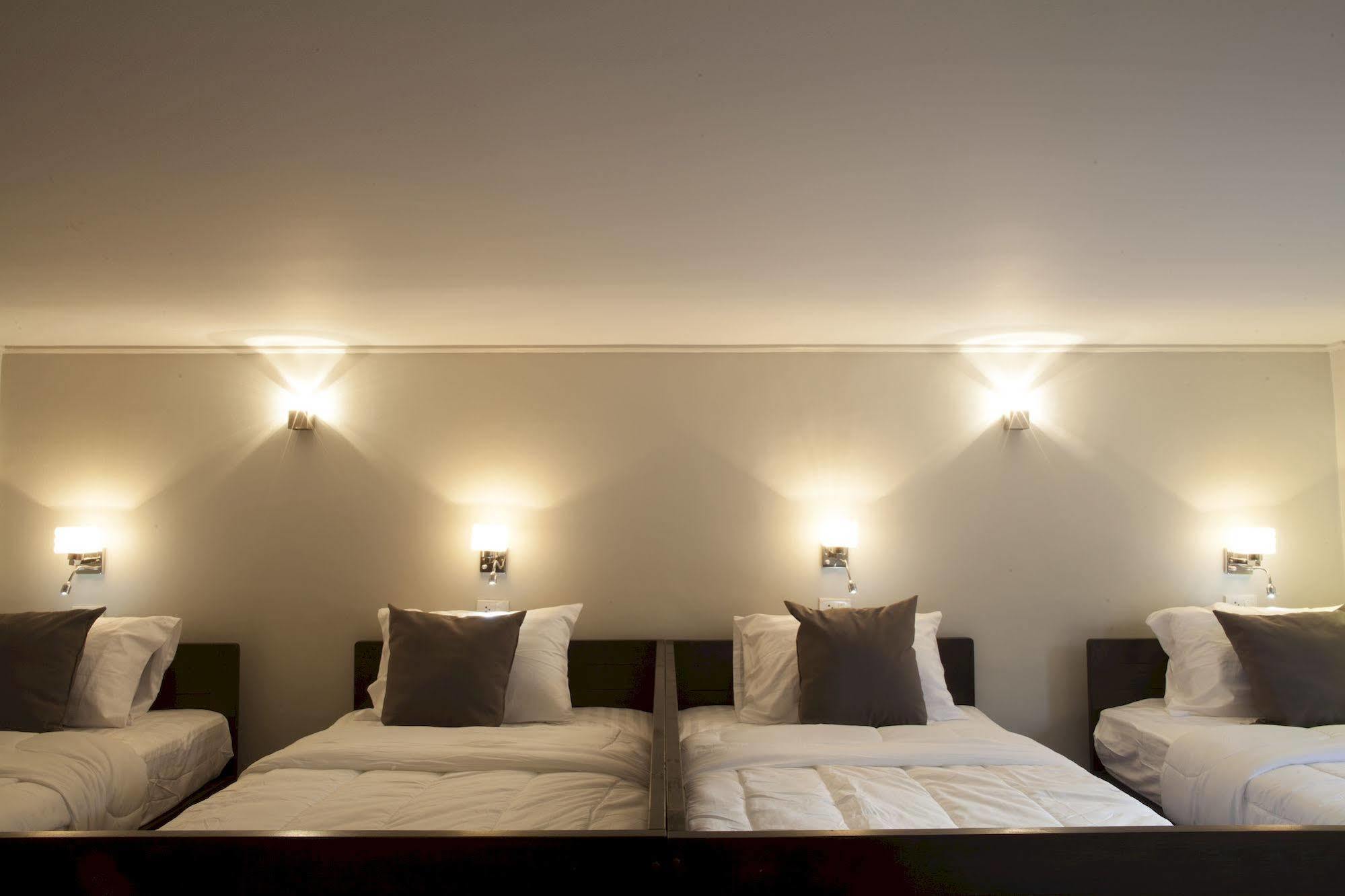 Golden Mountain Hostel Bangkok