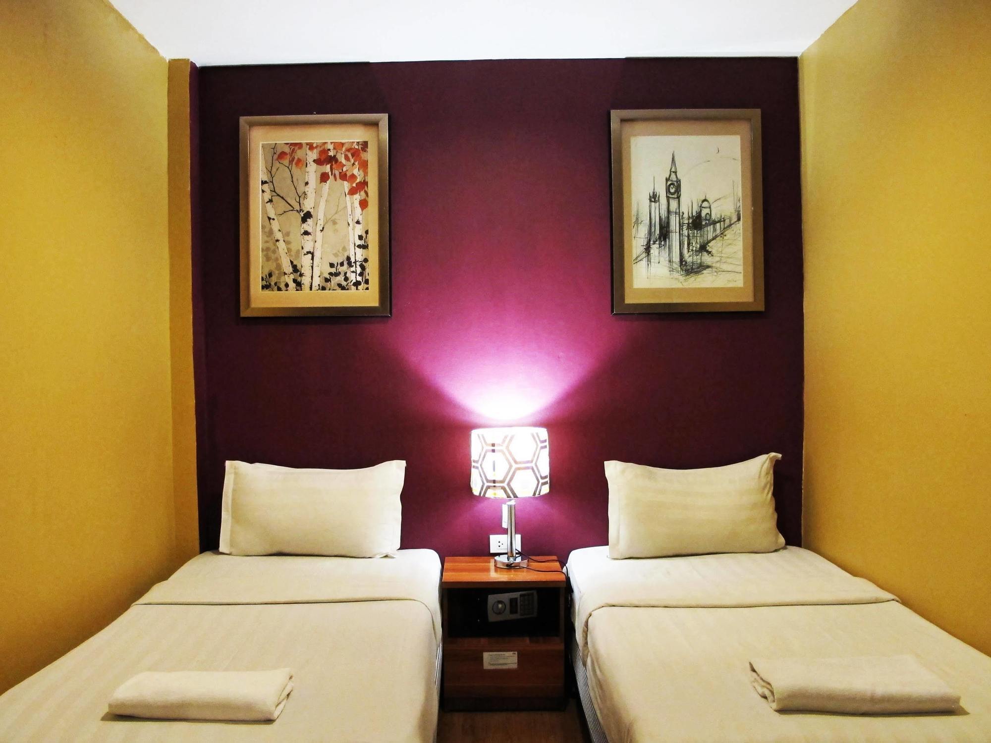 The Richy Place 3*