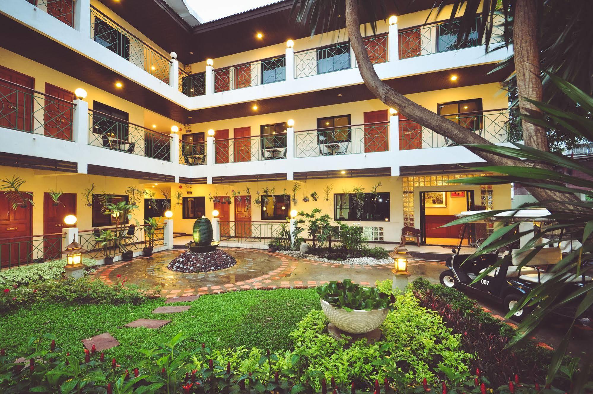 Hotel Charlie House Pin Klao