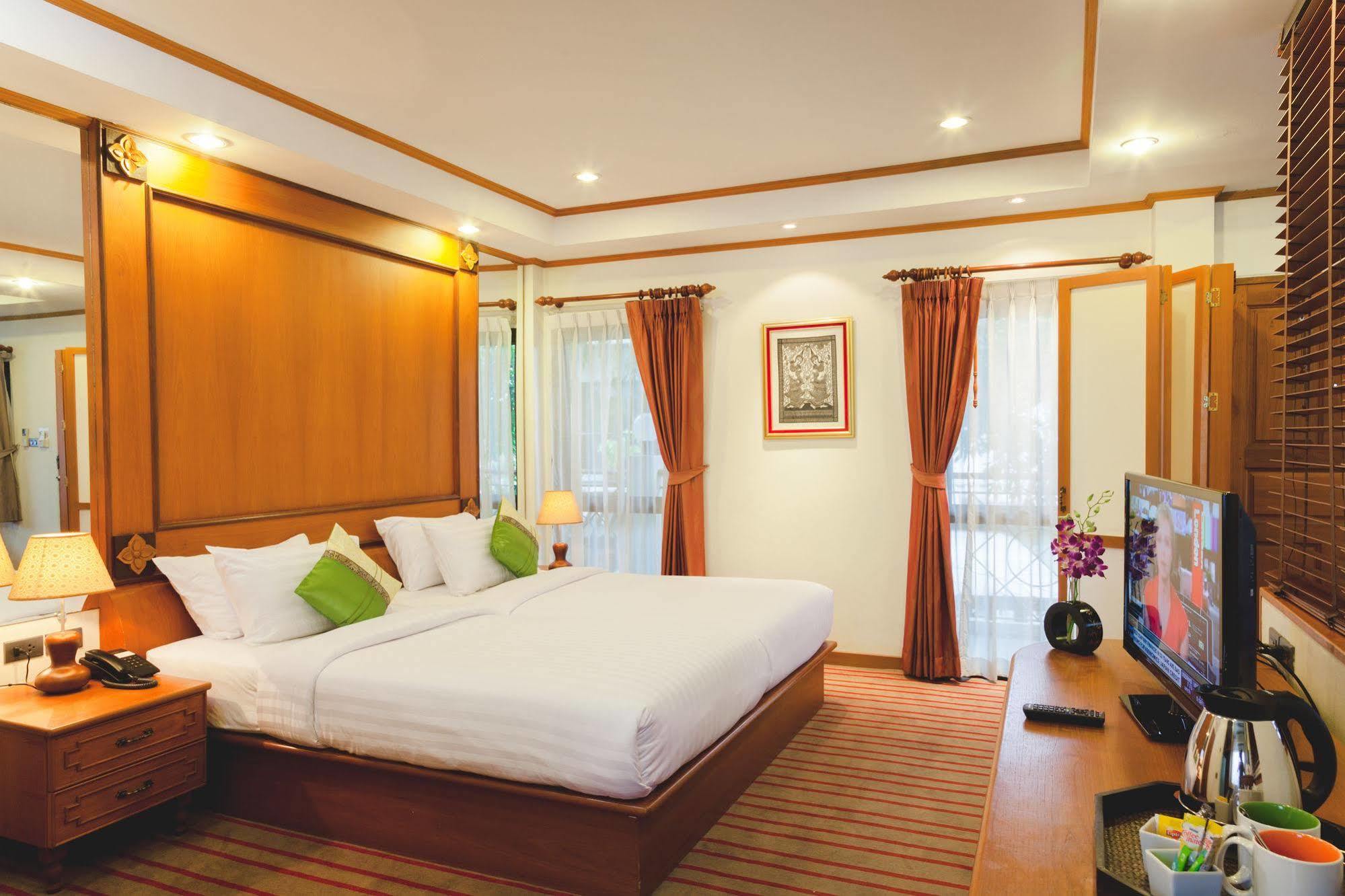 Hotel Charlie House Pin Klao 3*