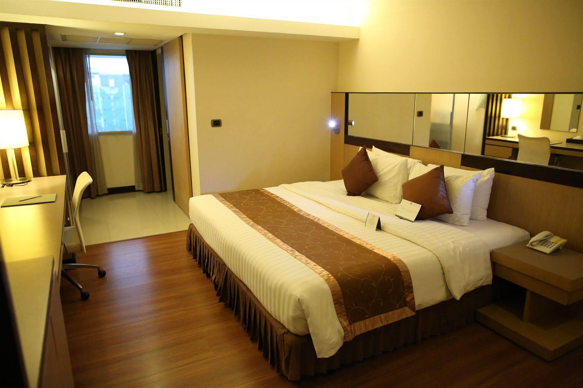Sc Park - Sha Hotel 4*