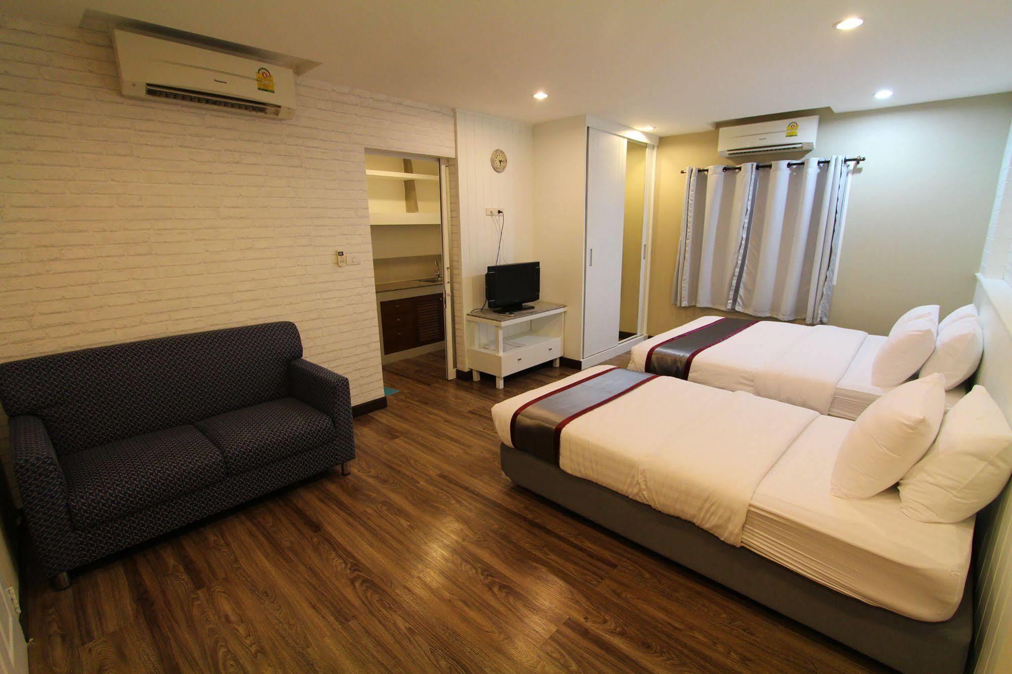 At Suvarnabhumi Hotel Bangkok