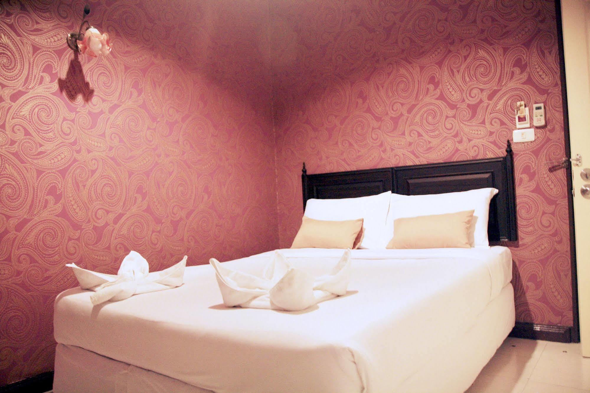 Erawan House Guest house 2*