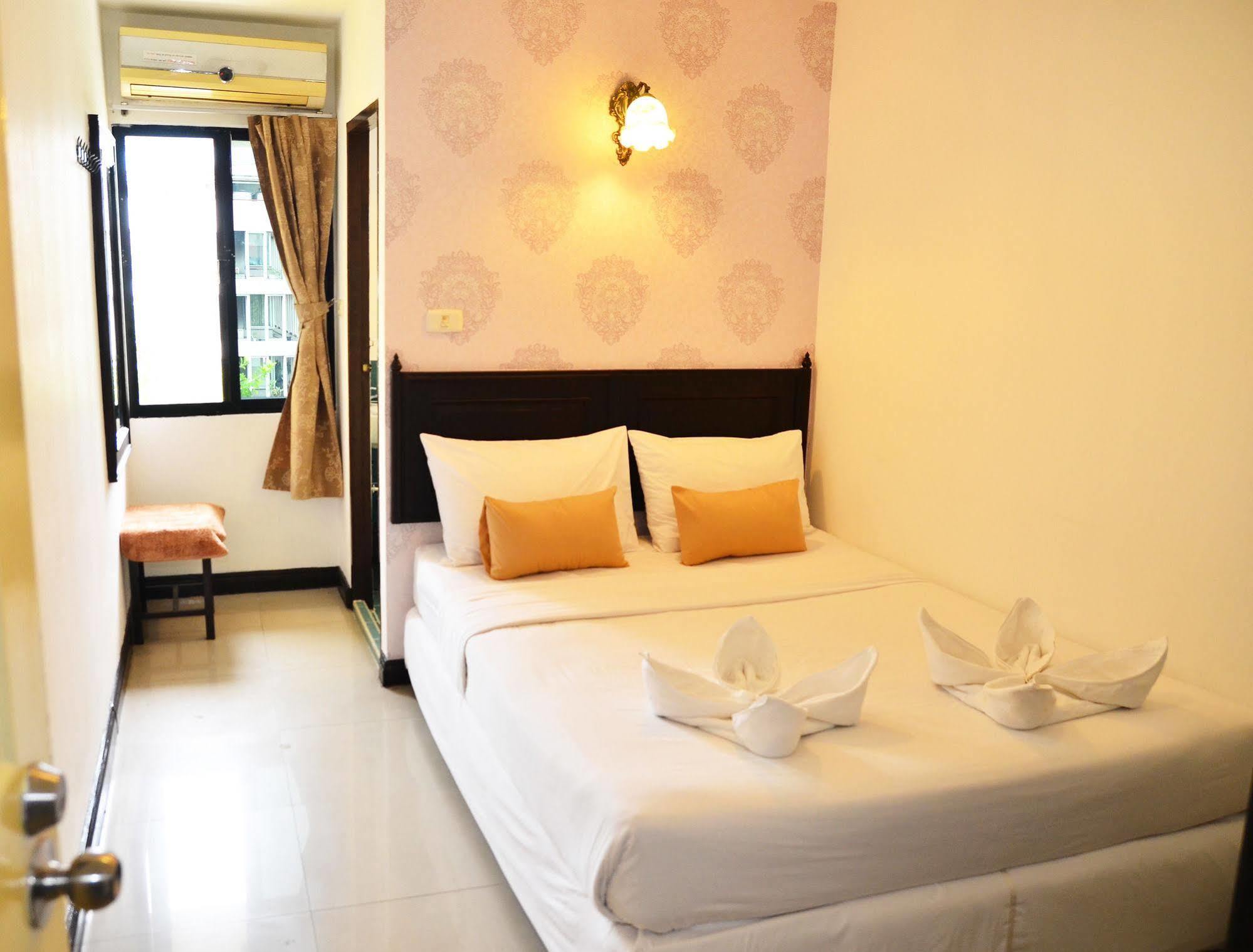 Erawan House Guest house 2*