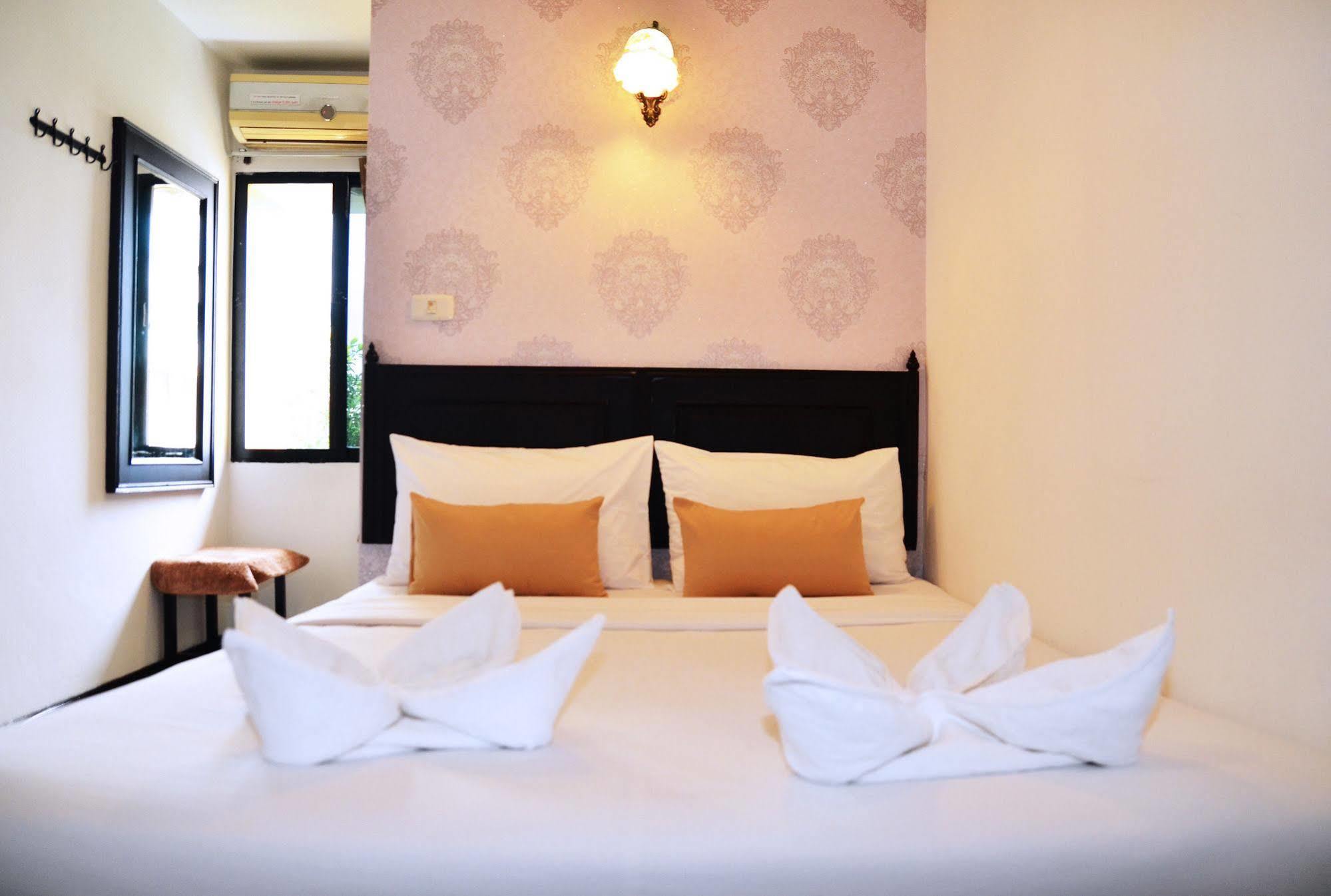 Erawan House 2* Bangkok