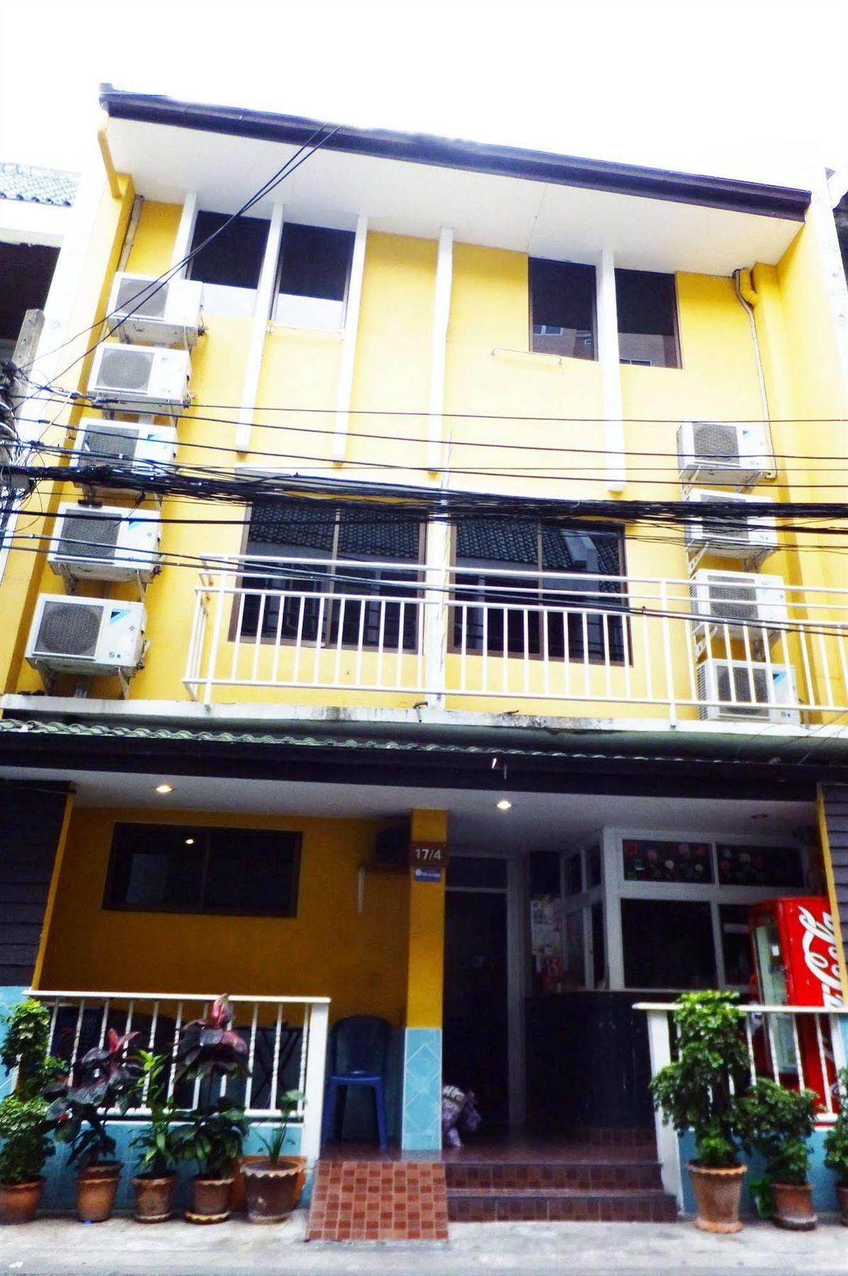 Penginapan Orchid Place *