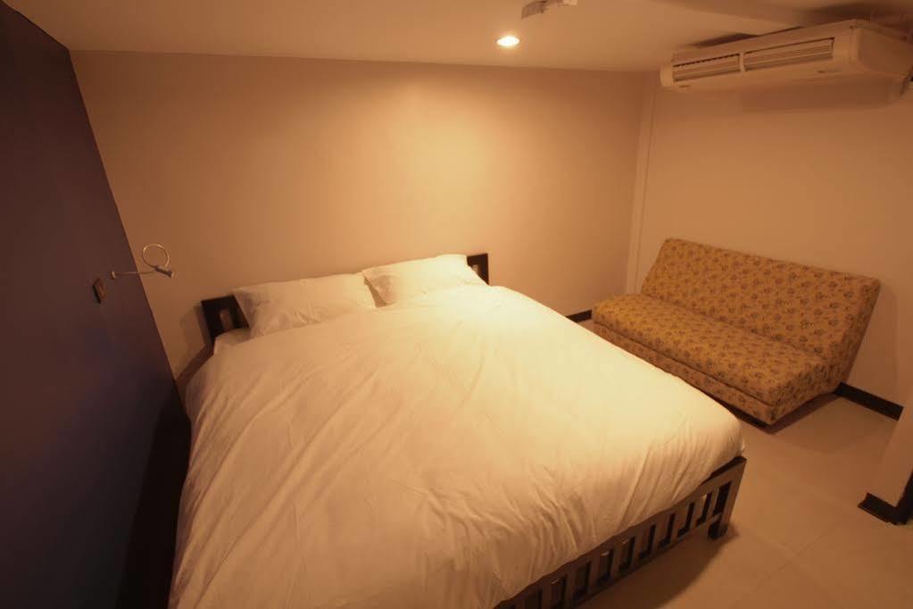 Hostel The Blocks Sukhumvit 10 *