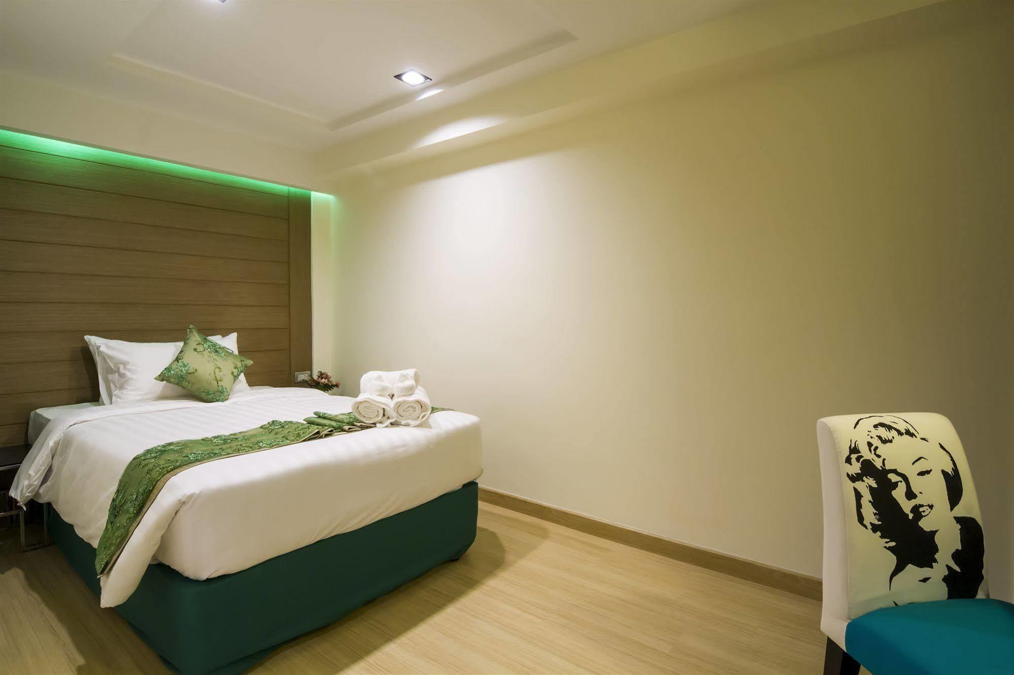Hotel Eleven Avenue Bangkok