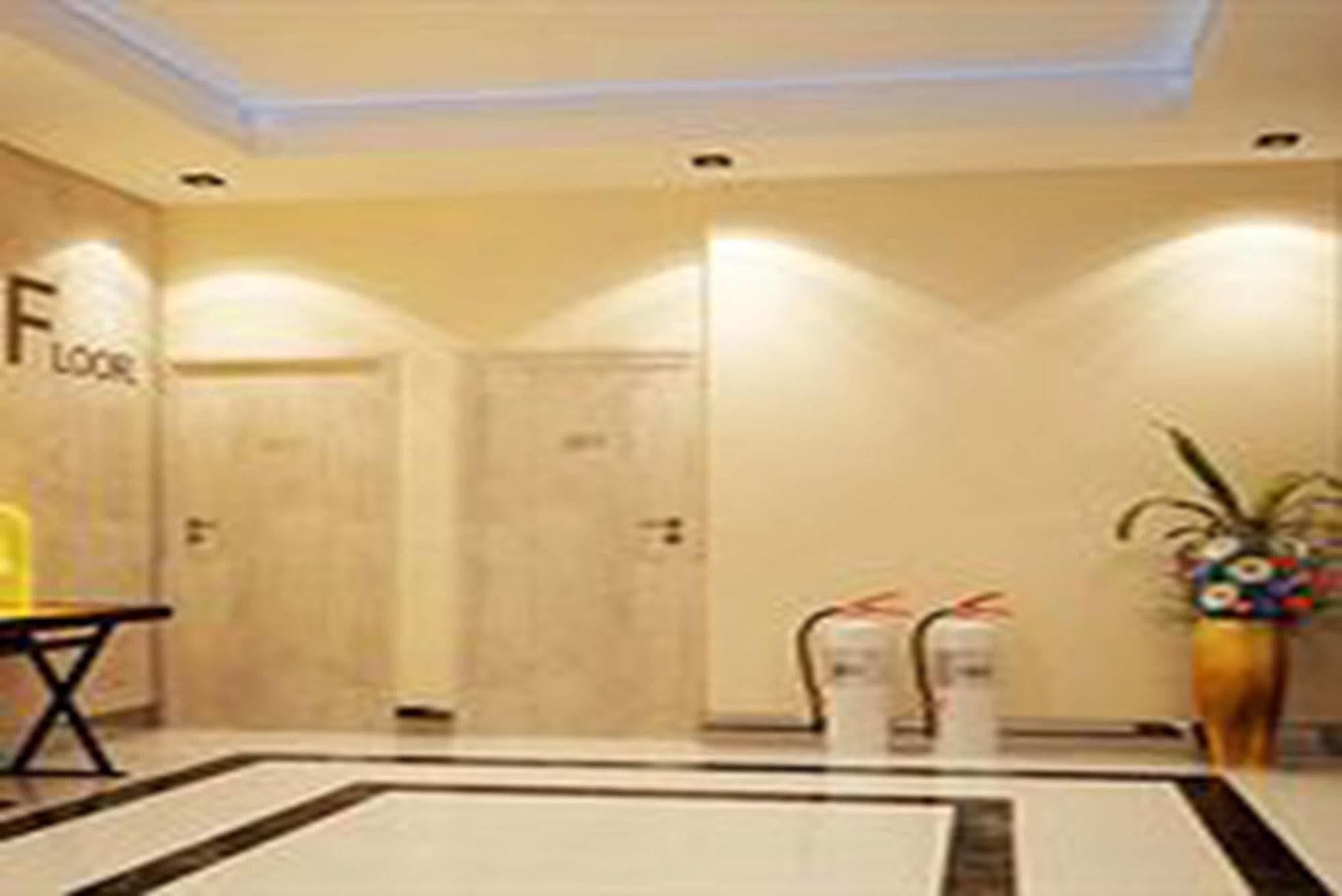 Hotel Eleven Avenue 3*