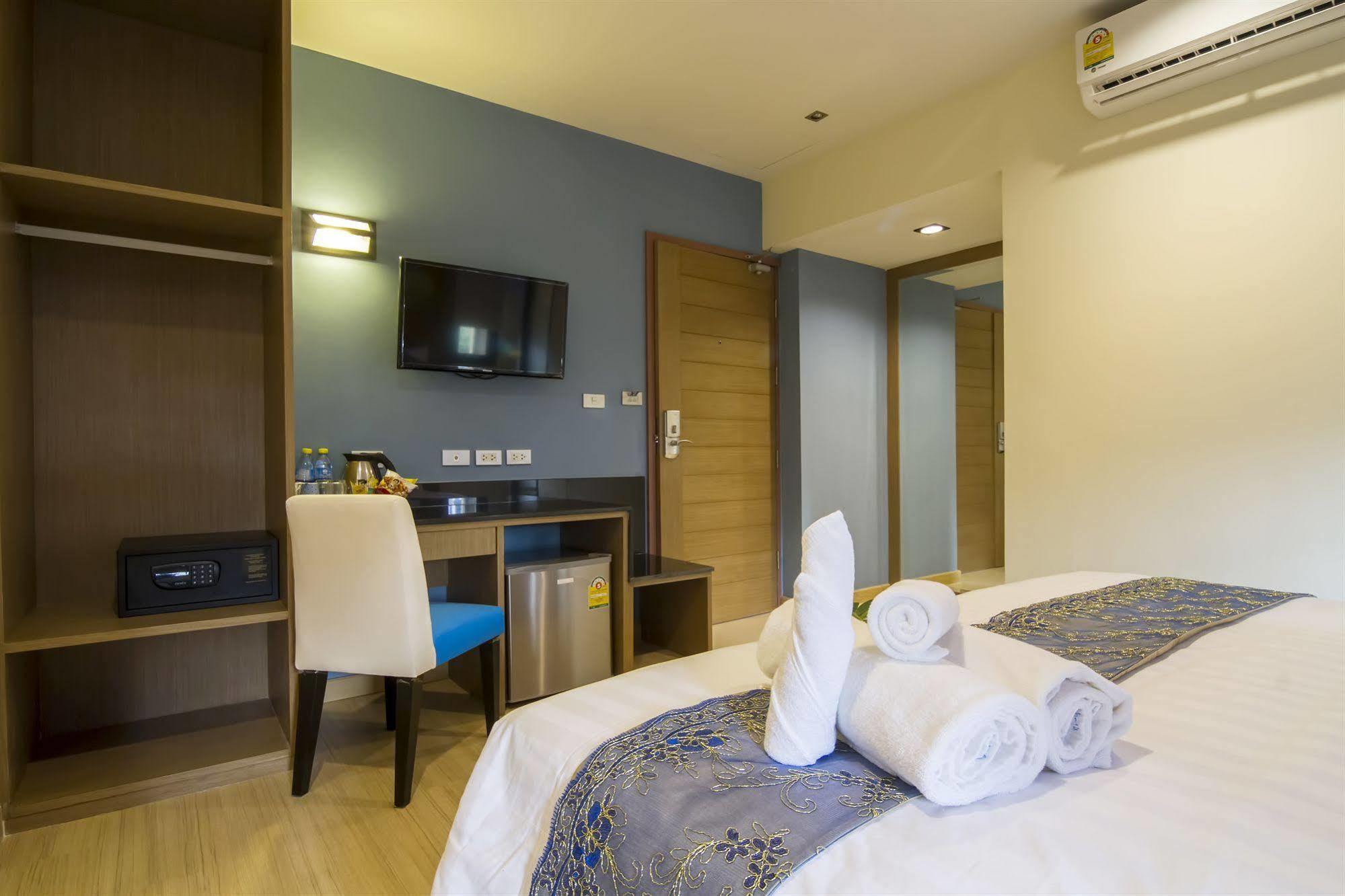Eleven Avenue Hotel 3*