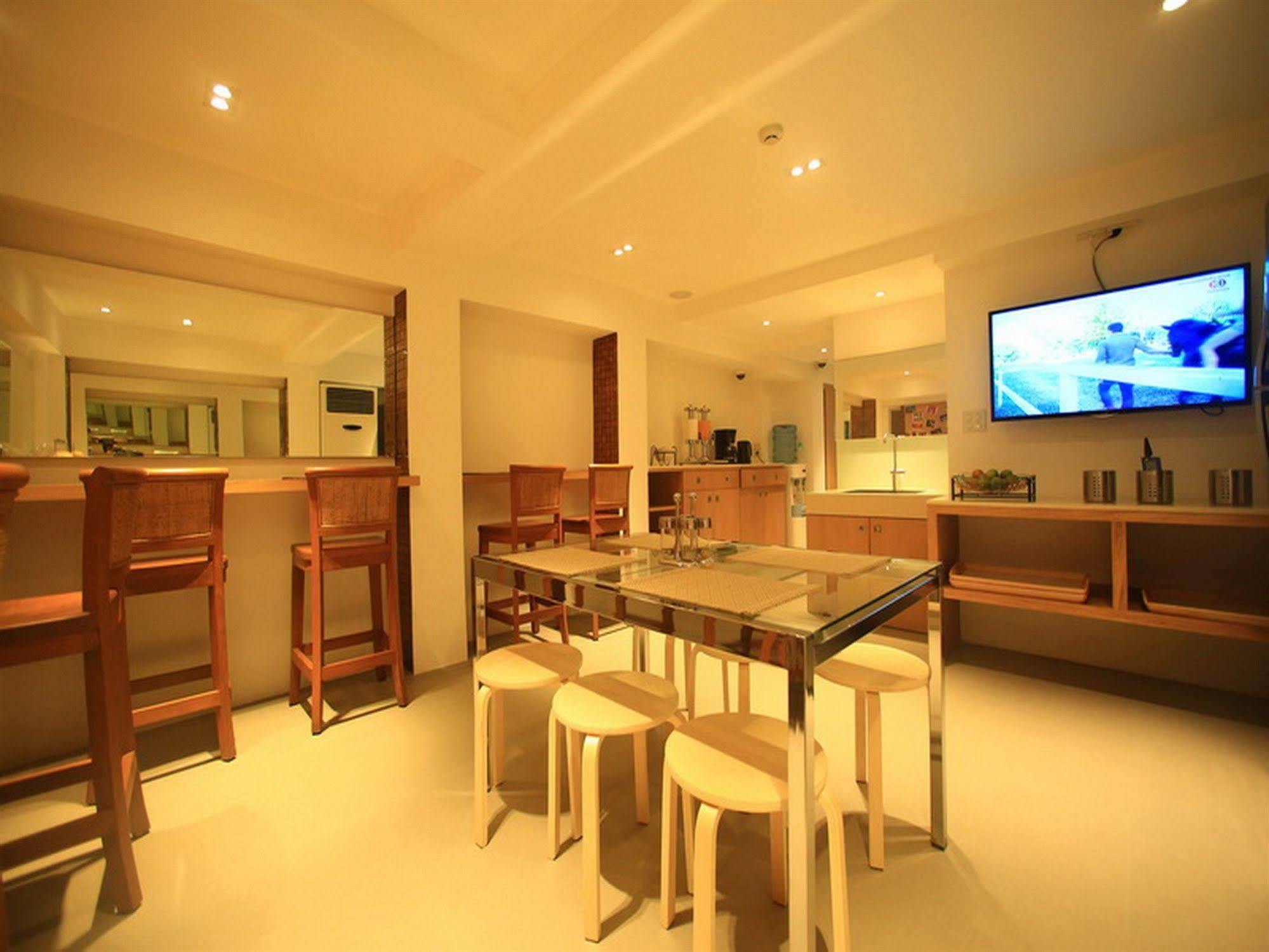 Hotel Silom One
