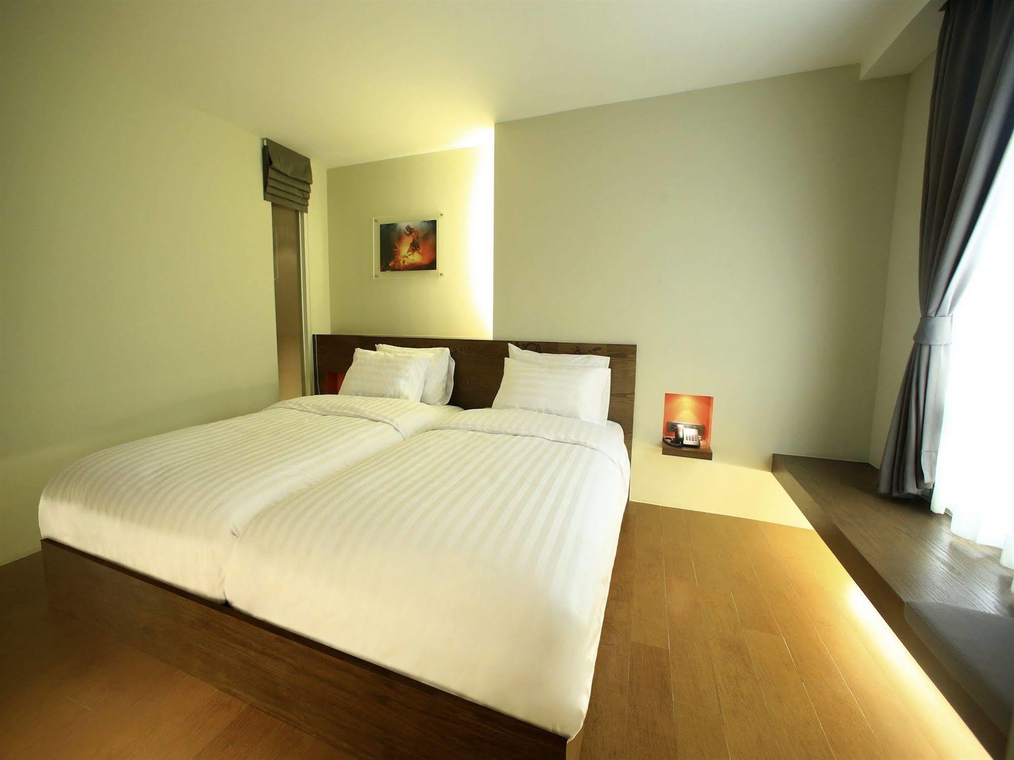 Silom One