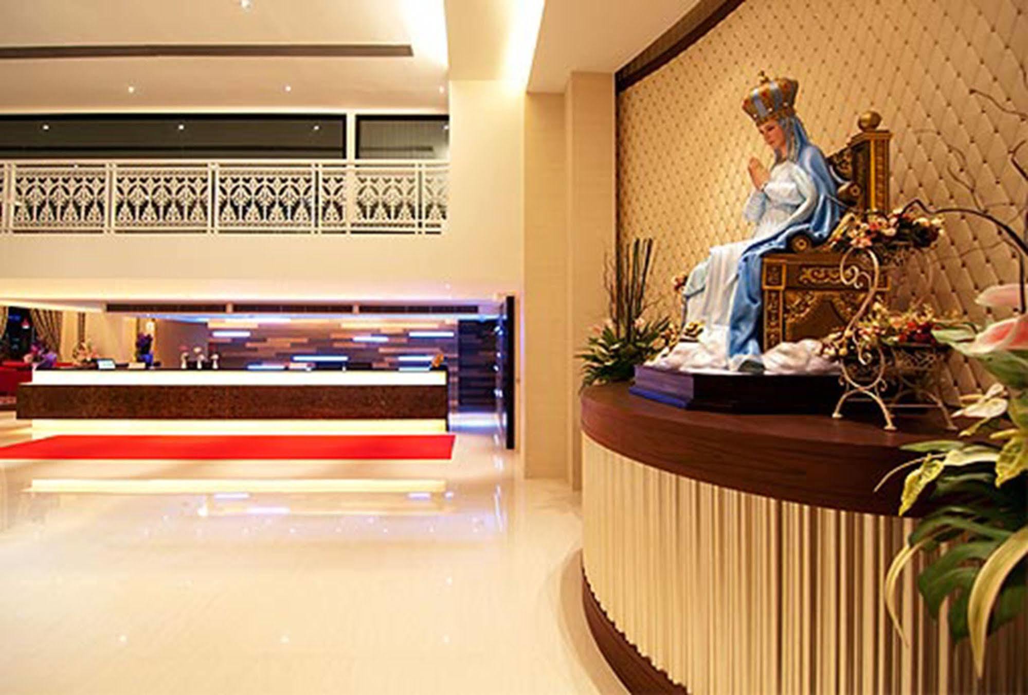 Hotel Grand Lord Boutique Hotel- Sha Extra Certified Bangkok