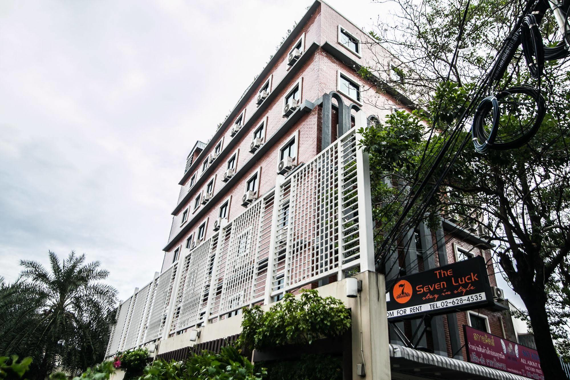 The Seven Luck Hotel Bangkok