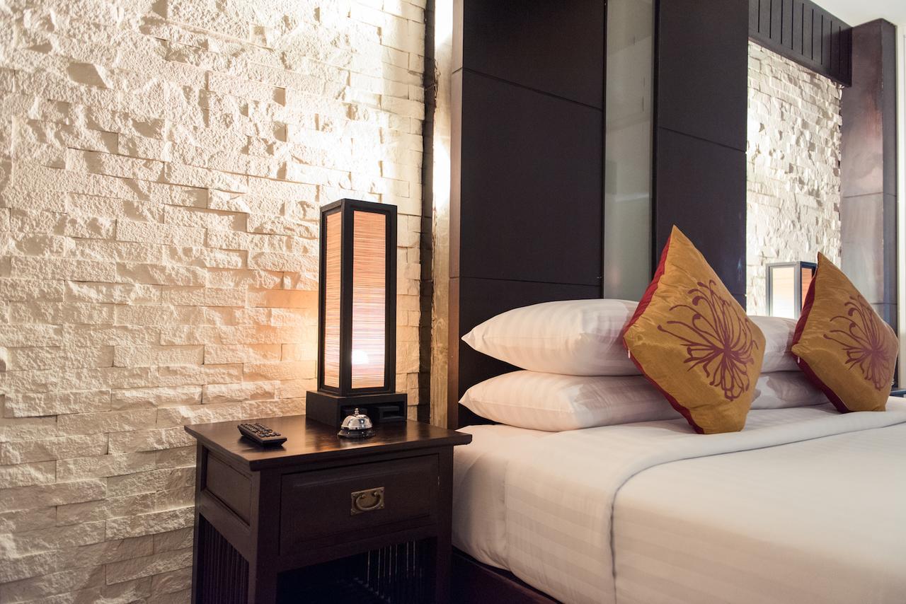 Natural Spa And 4* Bangkok