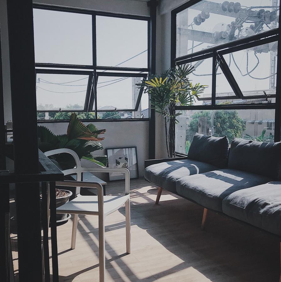 Hostel Beige Poshtels + Netflix *