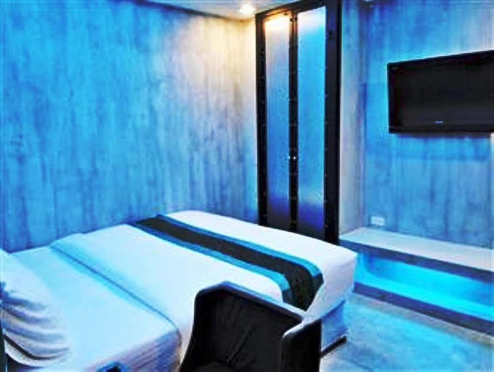 Blutique 3*