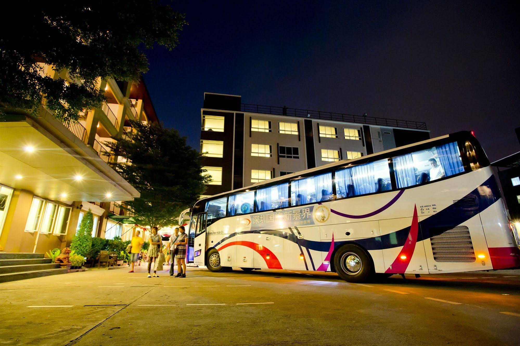 Sinsuvarn Airport Hotel