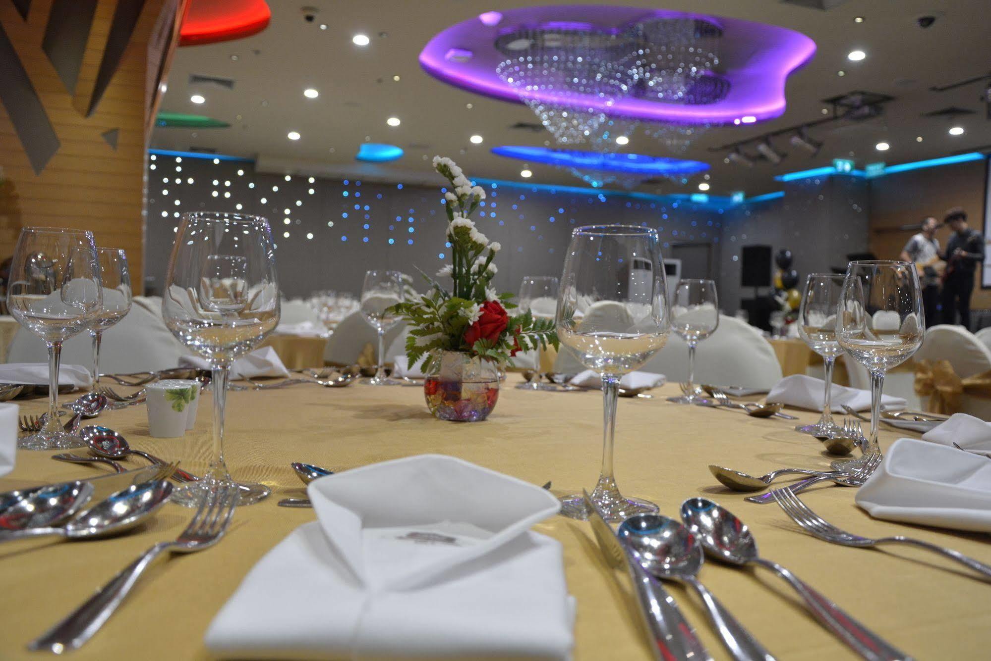 Vela Dhi Glow Pratunam Hotel 4*