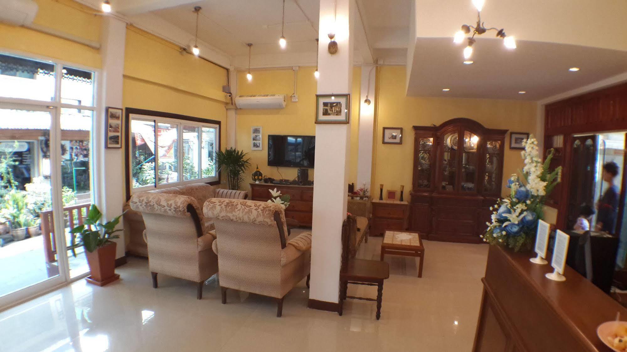 Hostel Check Bangkok