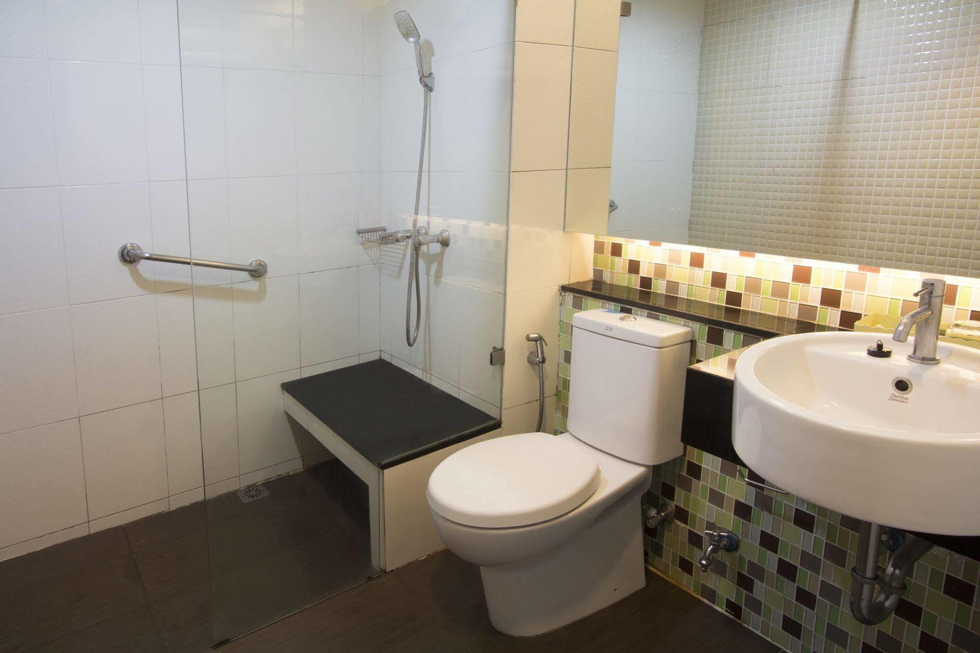 Hotel Papa Siriraj