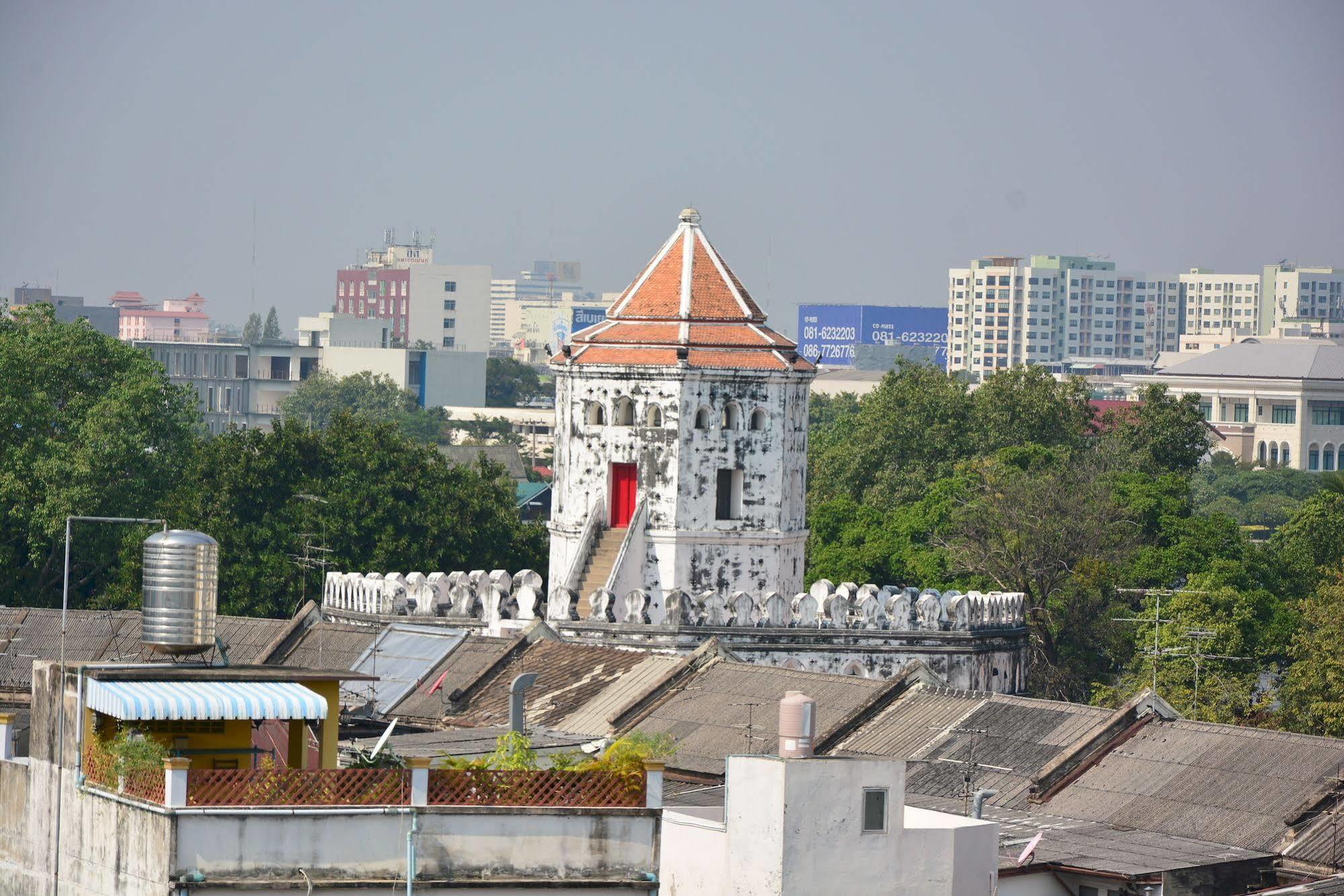 Rumah tetamu Adamaz House 2*