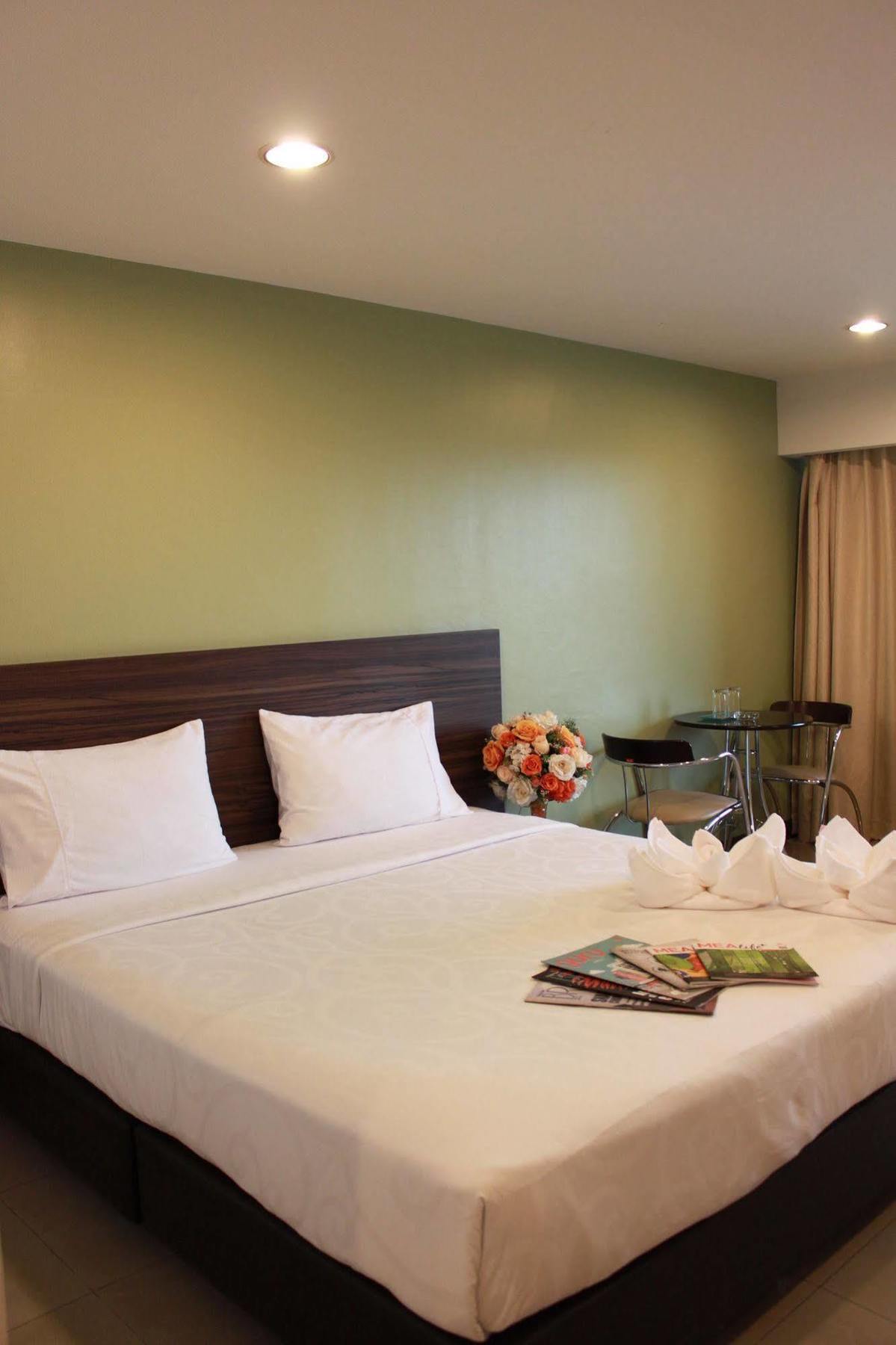 14 Place 3* Bangkok
