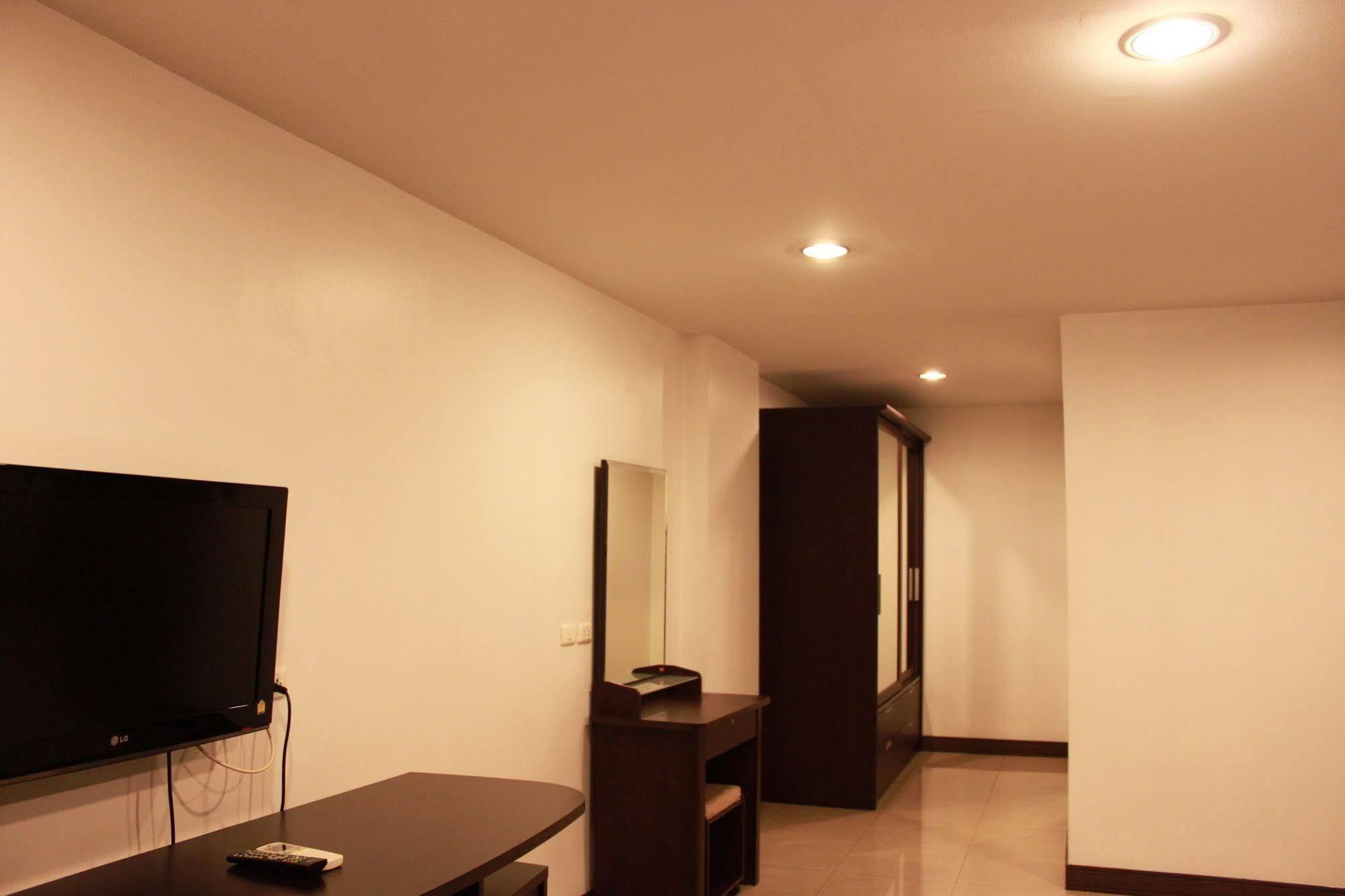 14 Place 3* Bangkok
