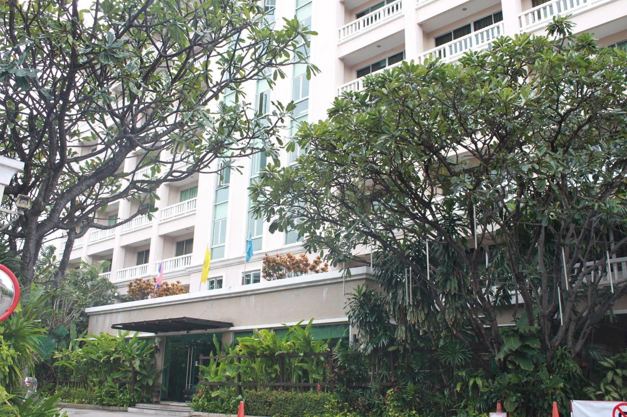 14 Place Hotel