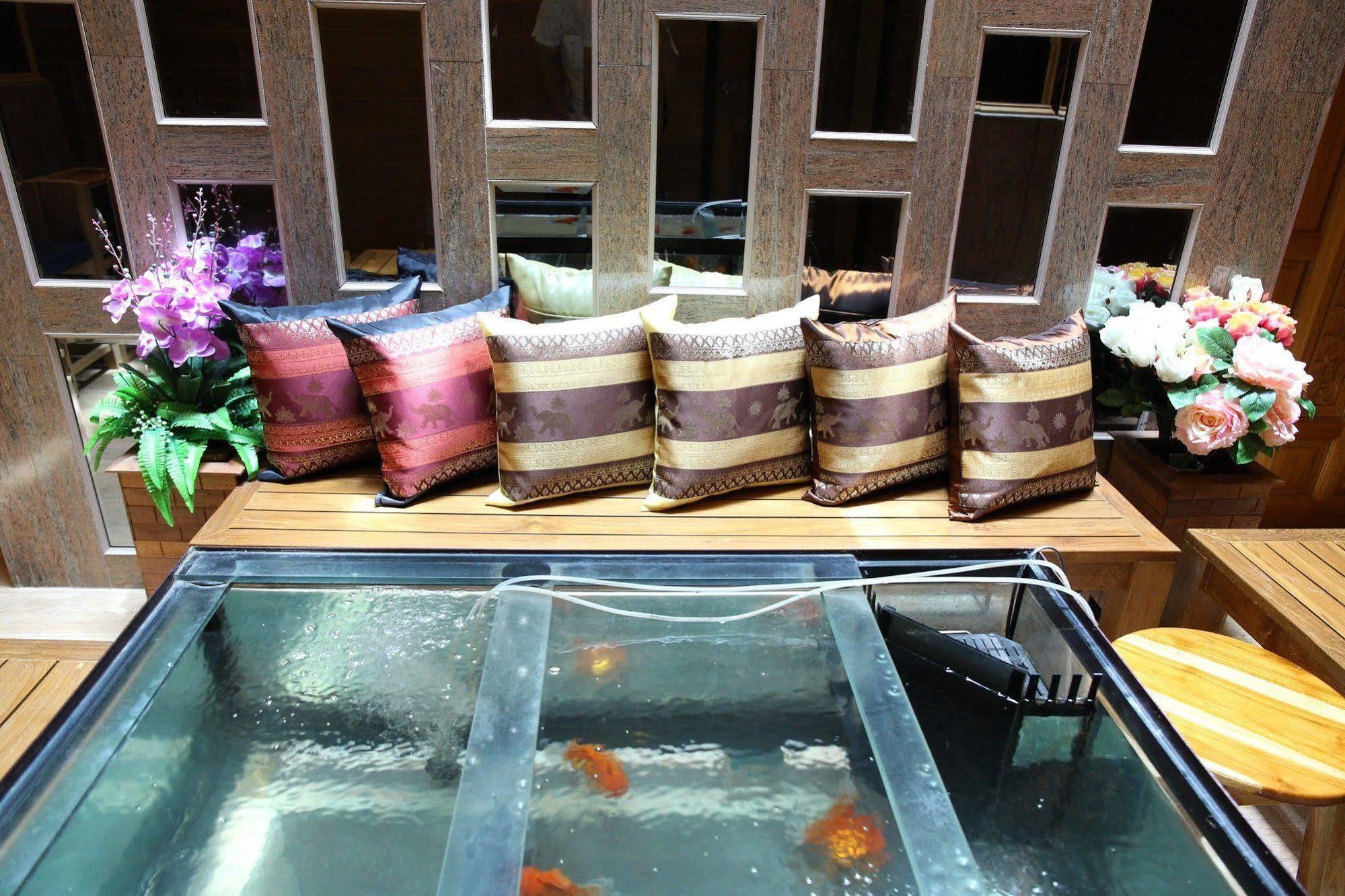 Herberg Tanee Place Bangkok