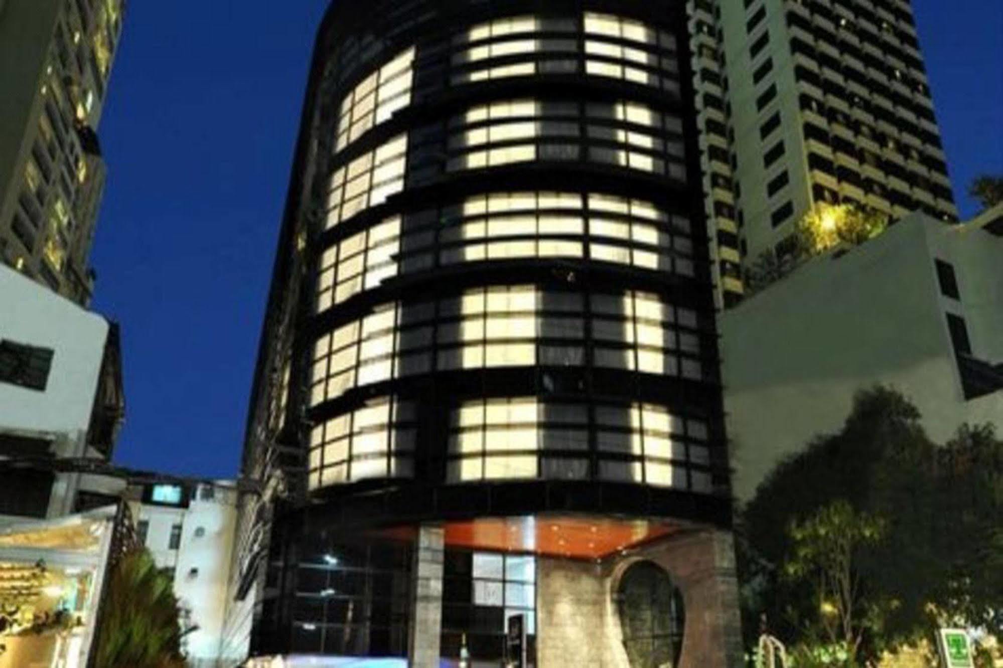 Hotel Western Sukhumvit 20