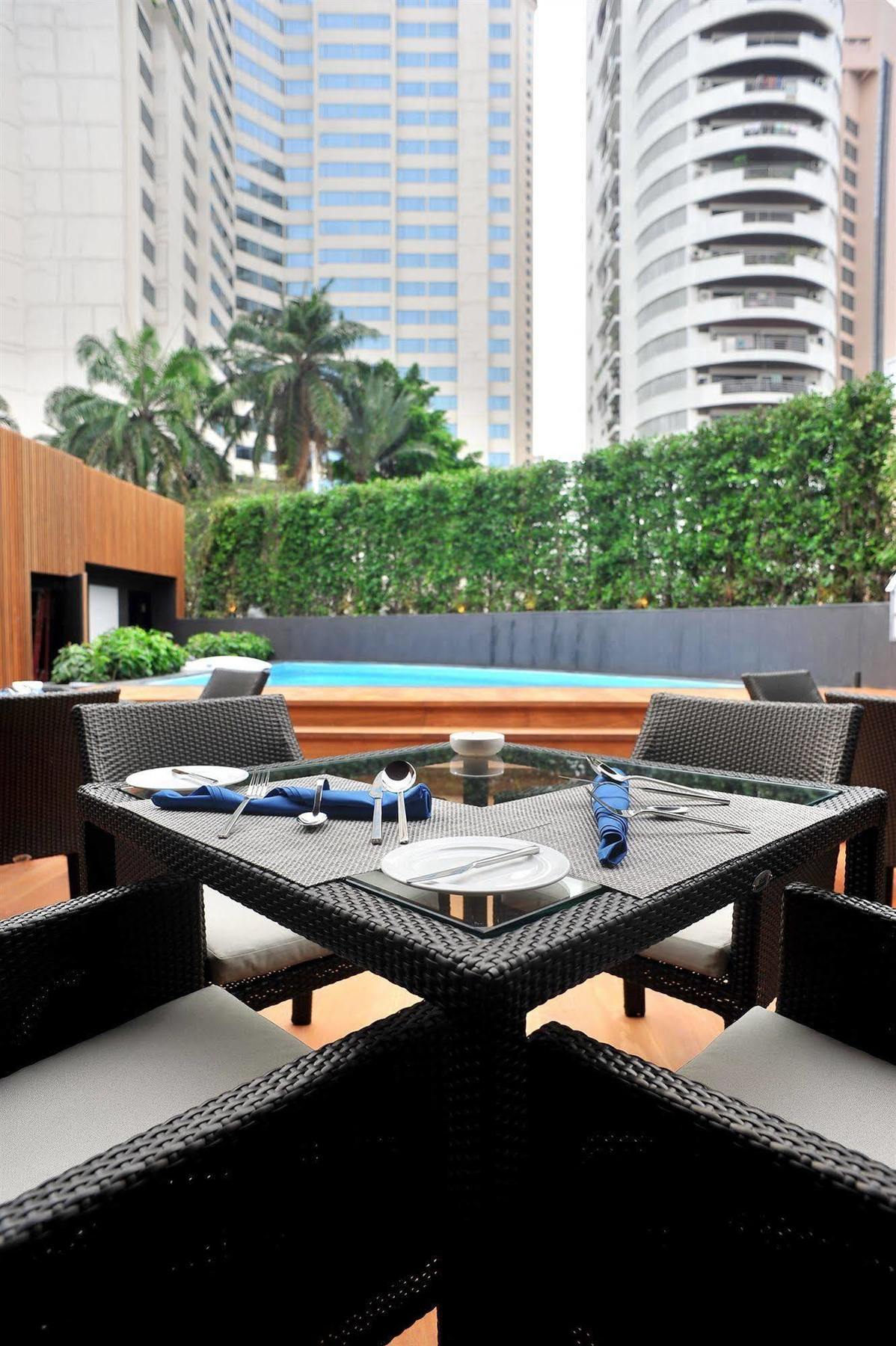 Hotel Western Sukhumvit 20