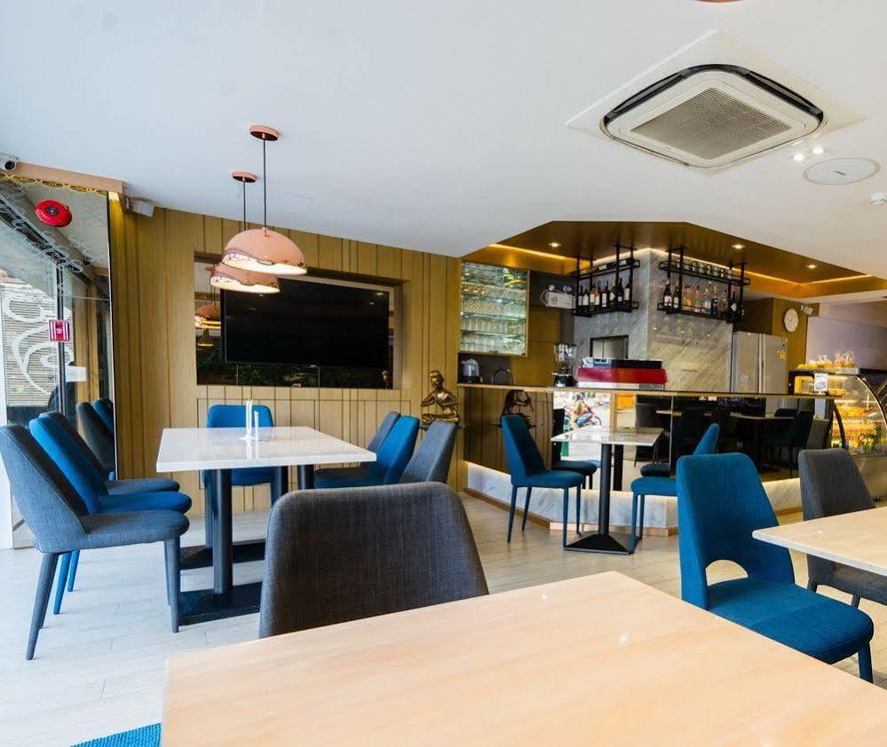 Samran Place Hotel