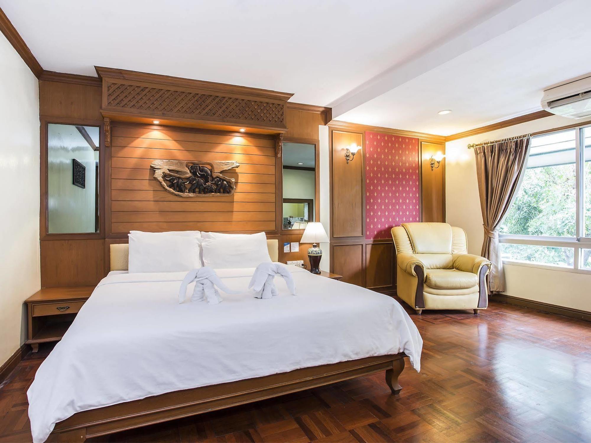 Royal Ivory Sukhumvit Nana 3* Bangkok