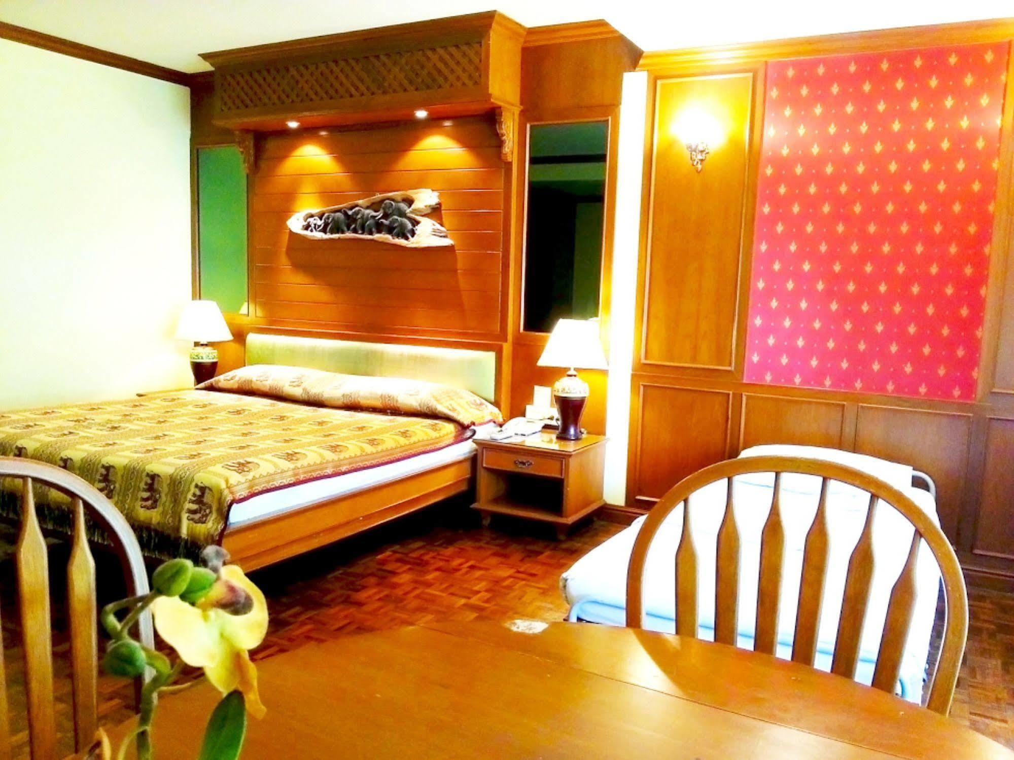 Royal Ivory Sukhumvit Nana Bangkok