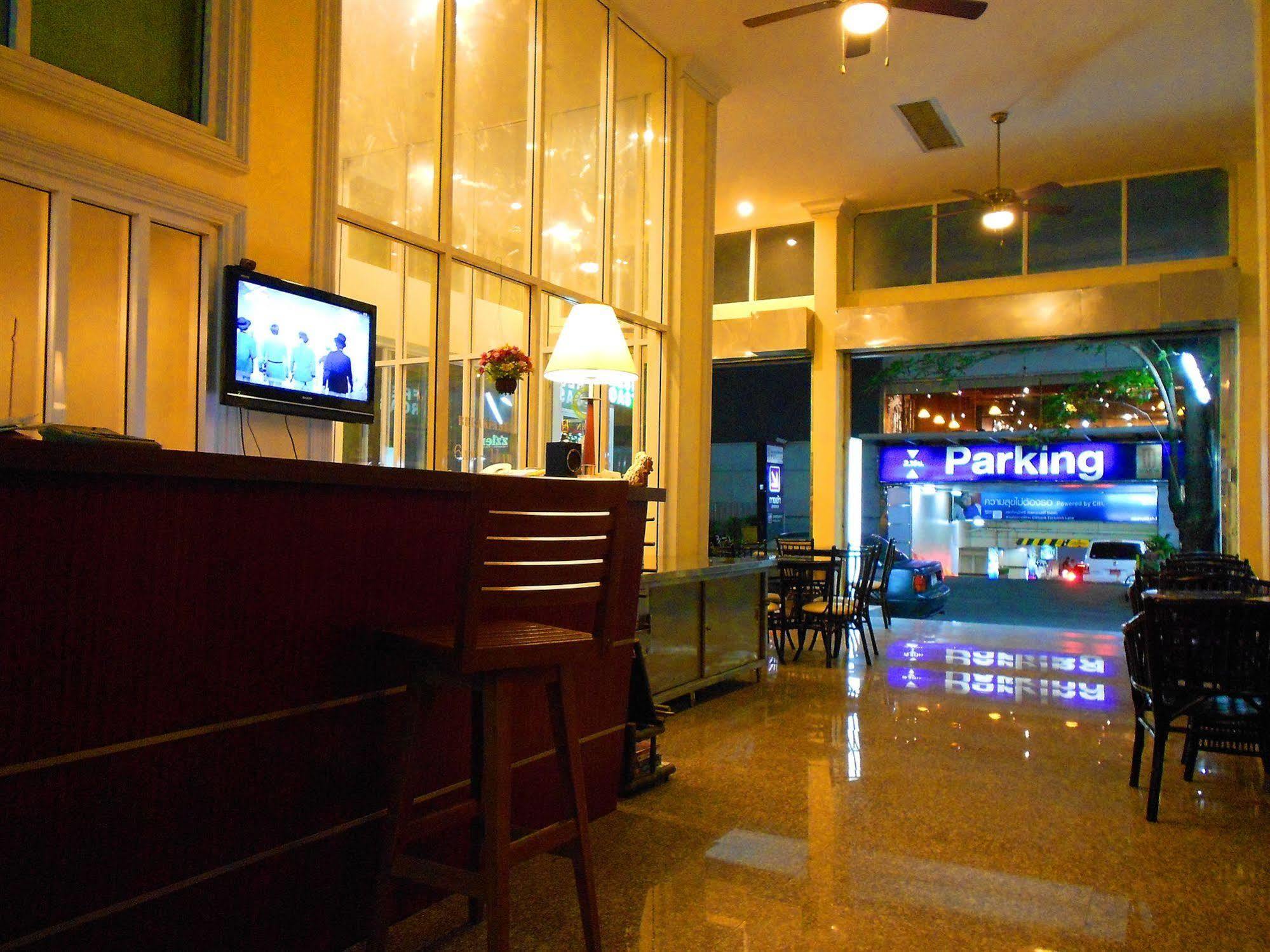 Hotel 61 2*