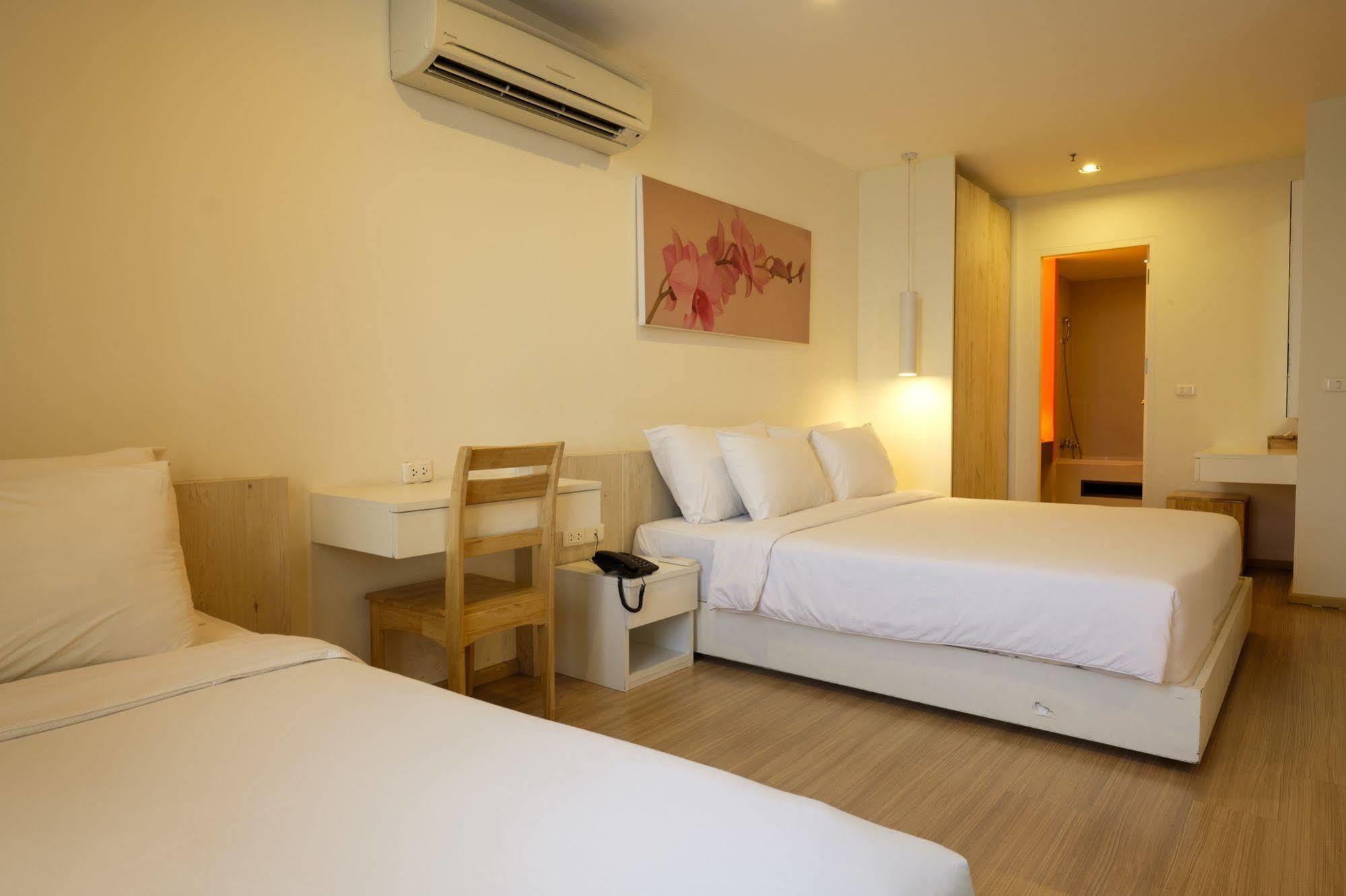 Hotel Brighton 5*