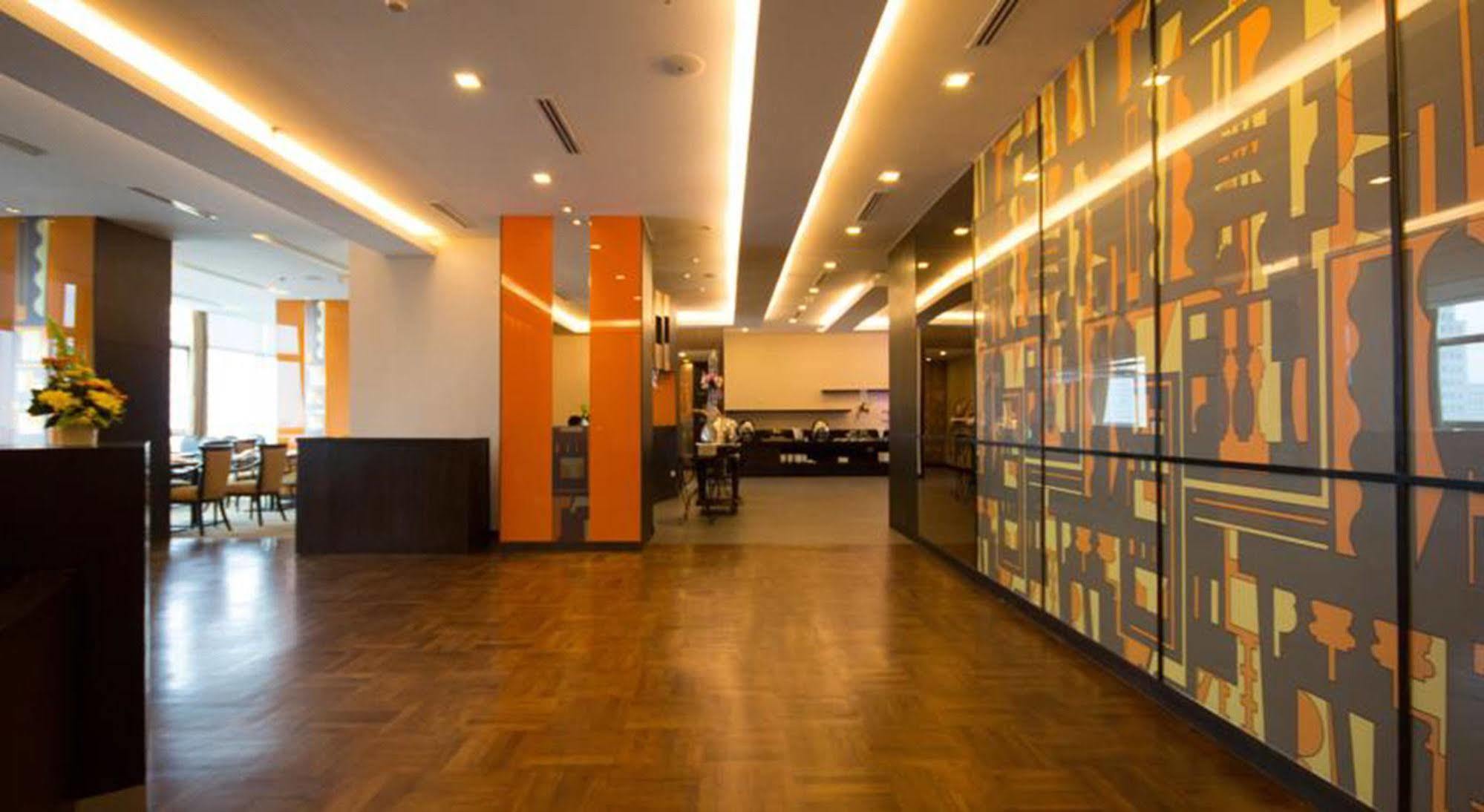 Executive Club At Windsor Hotel 5*