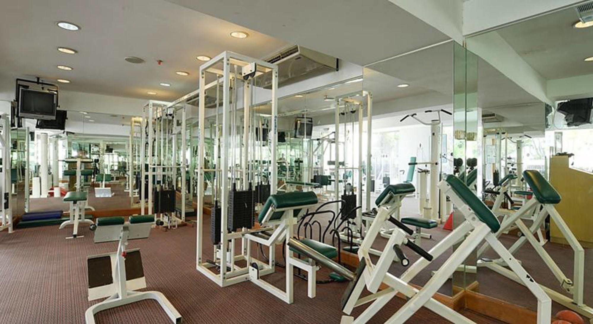 Hotel Executive Club At Windsor Bangkok