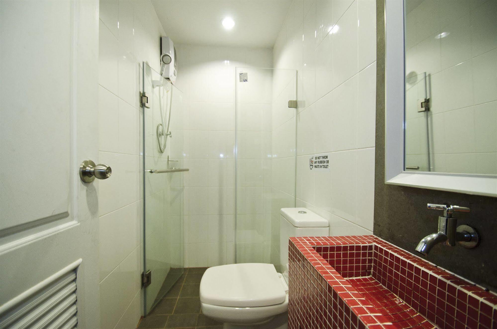 Di Place Hotel 3*